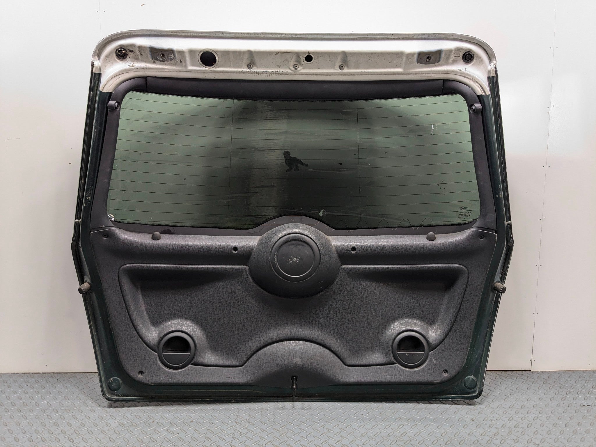 2002 - 2004 OEM MINI COOPER TAILGATE LIFTGATE SHELL PANEL WITH GLASS ASSEMBLY