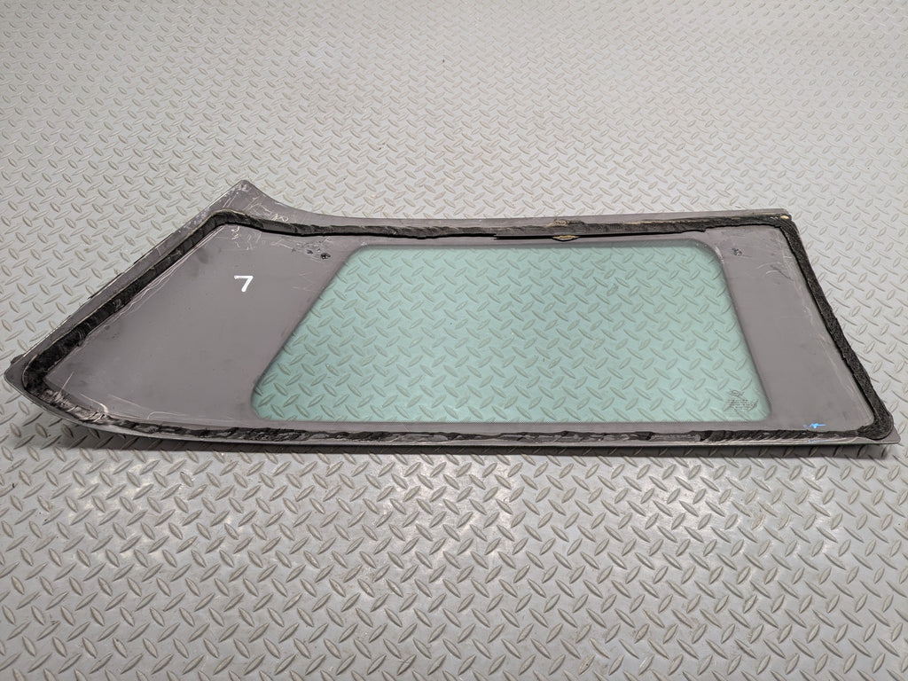 2002 - 2004 OEM MINI COOPER REAR LEFT DRIVER SIDE QUARTER WINDOW GLASS