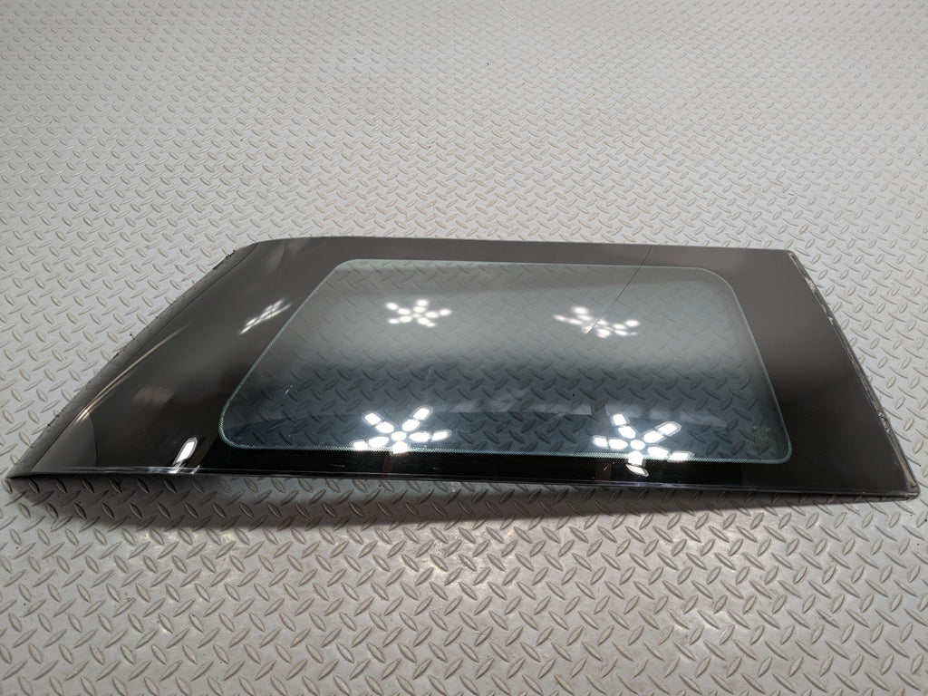 2002 - 2004 OEM MINI COOPER REAR RIGHT PASSENGER SIDE QUARTER WINDOW GLASS