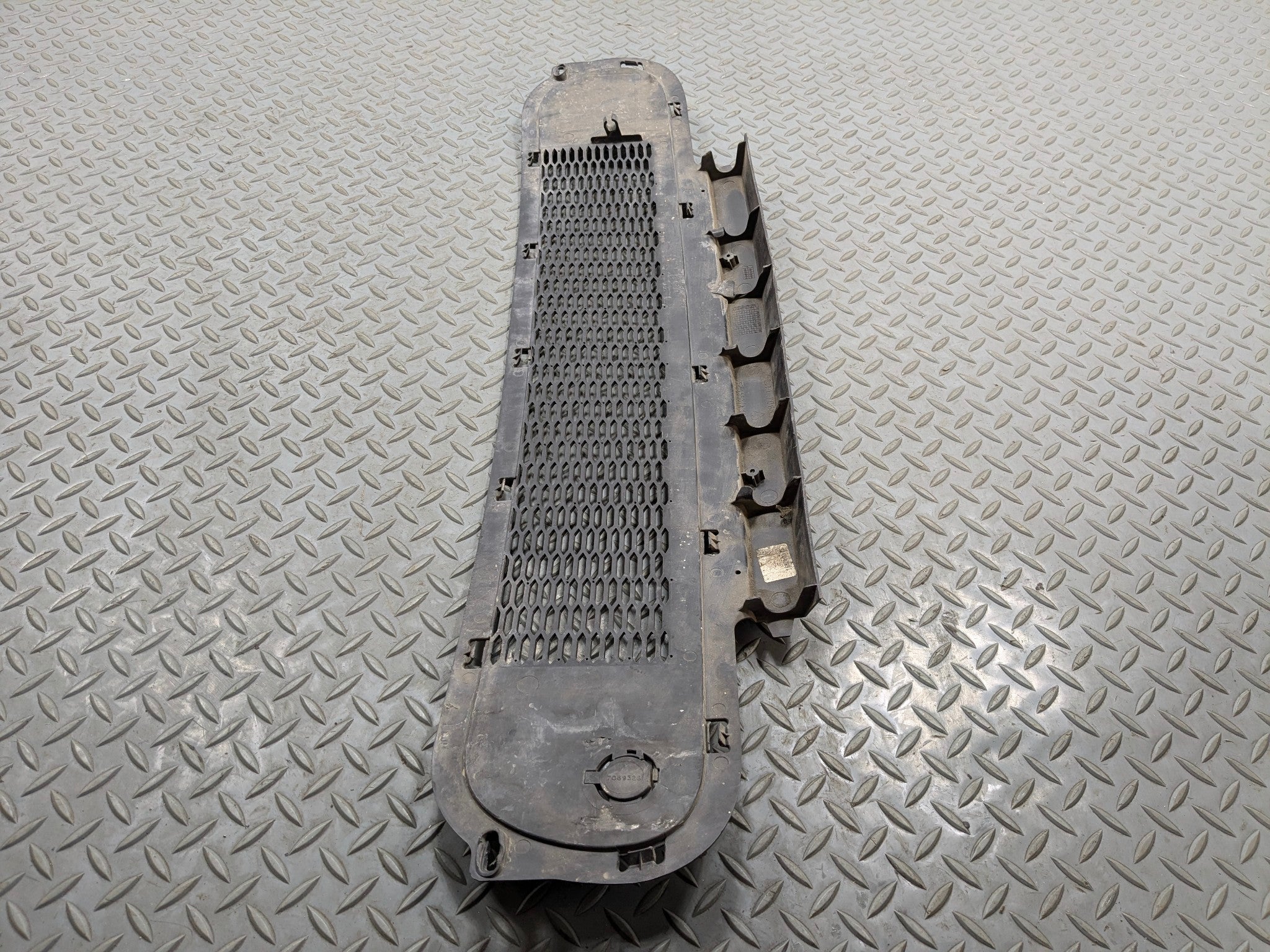 2002 - 2004 OEM MINI COOPER LOWER GRILL TRIM PANEL ASSEMBLY BLACK