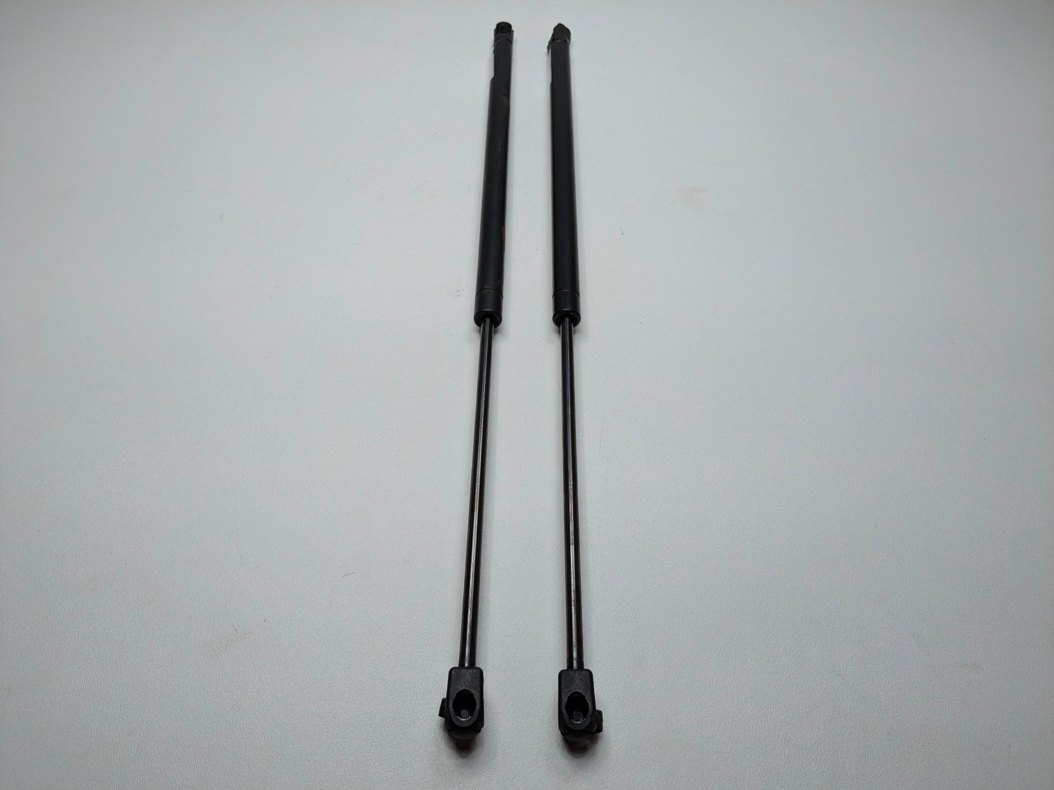 2002 - 2004 OEM MINI COOPER HATCHBACK TRUNK LID SHOCK STRUT SUPPORT SET