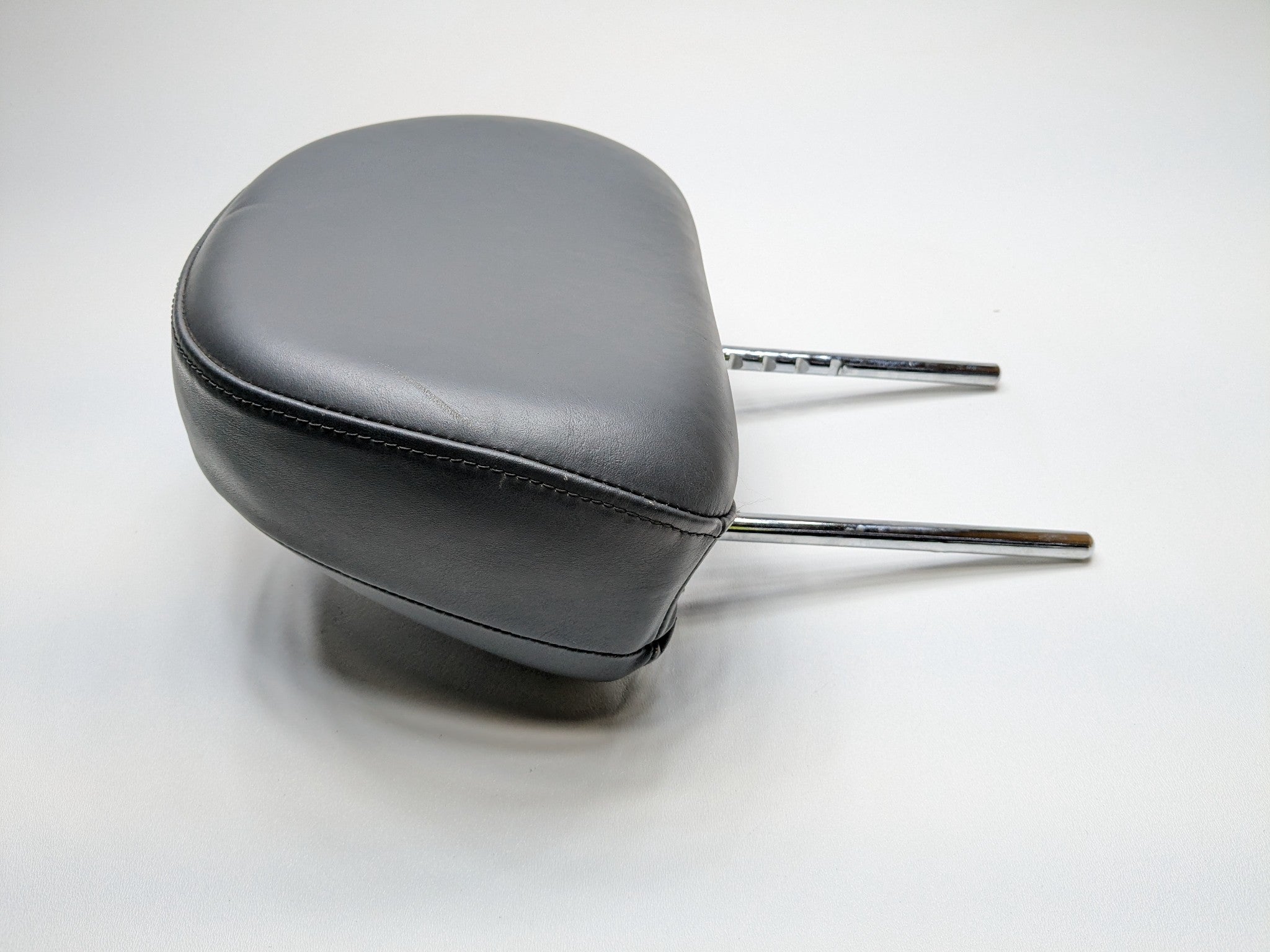 02 - 04 OEM MINI COOPER FRONT RIGHT PASSENGER SIDE SEAT HEADREST BLACK LEATHER