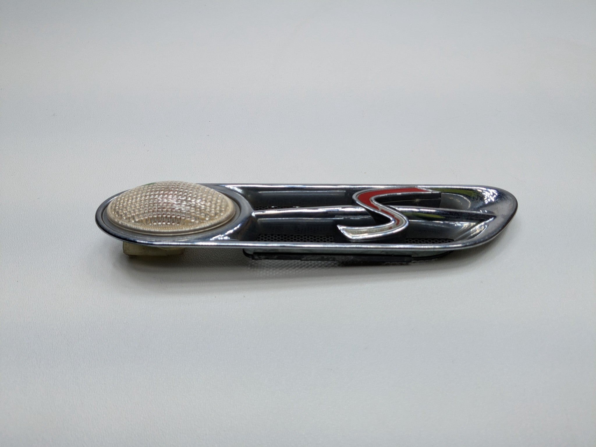 02 - 04 OEM MINI COOPER FRONT LEFT DRIVER SIDE FENDER MOUNTED TURN SIGNAL LIGHT