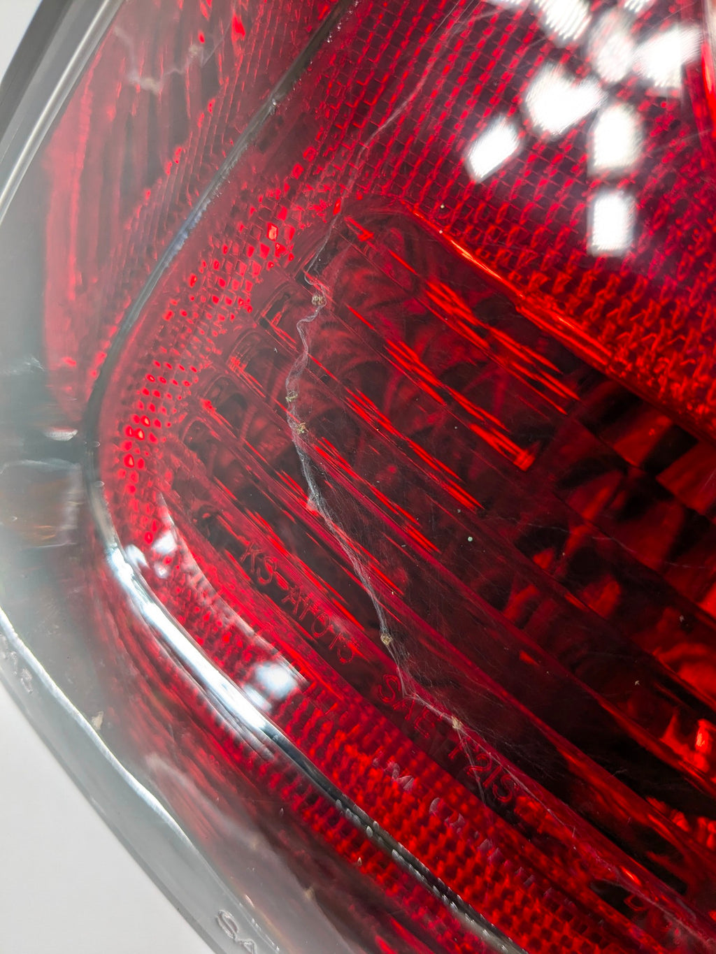 2002 - 2004 OEM MINI COOPER REAR RIGHT PASSENGER SIDE TAIL LIGHT LAMP ASSEMBLY