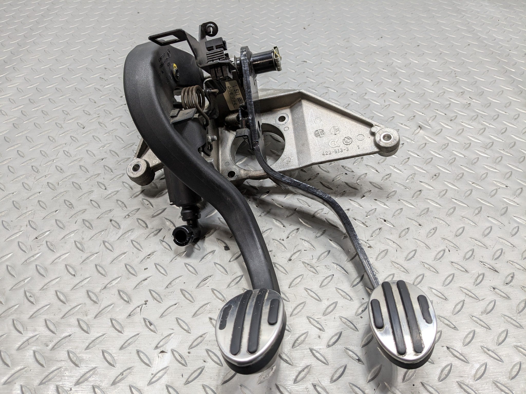 2002 - 2004 OEM MINI COOPER MANUAL TRANSMISSION CLUTCH AND BRAKE PEDAL ASSEMBLY