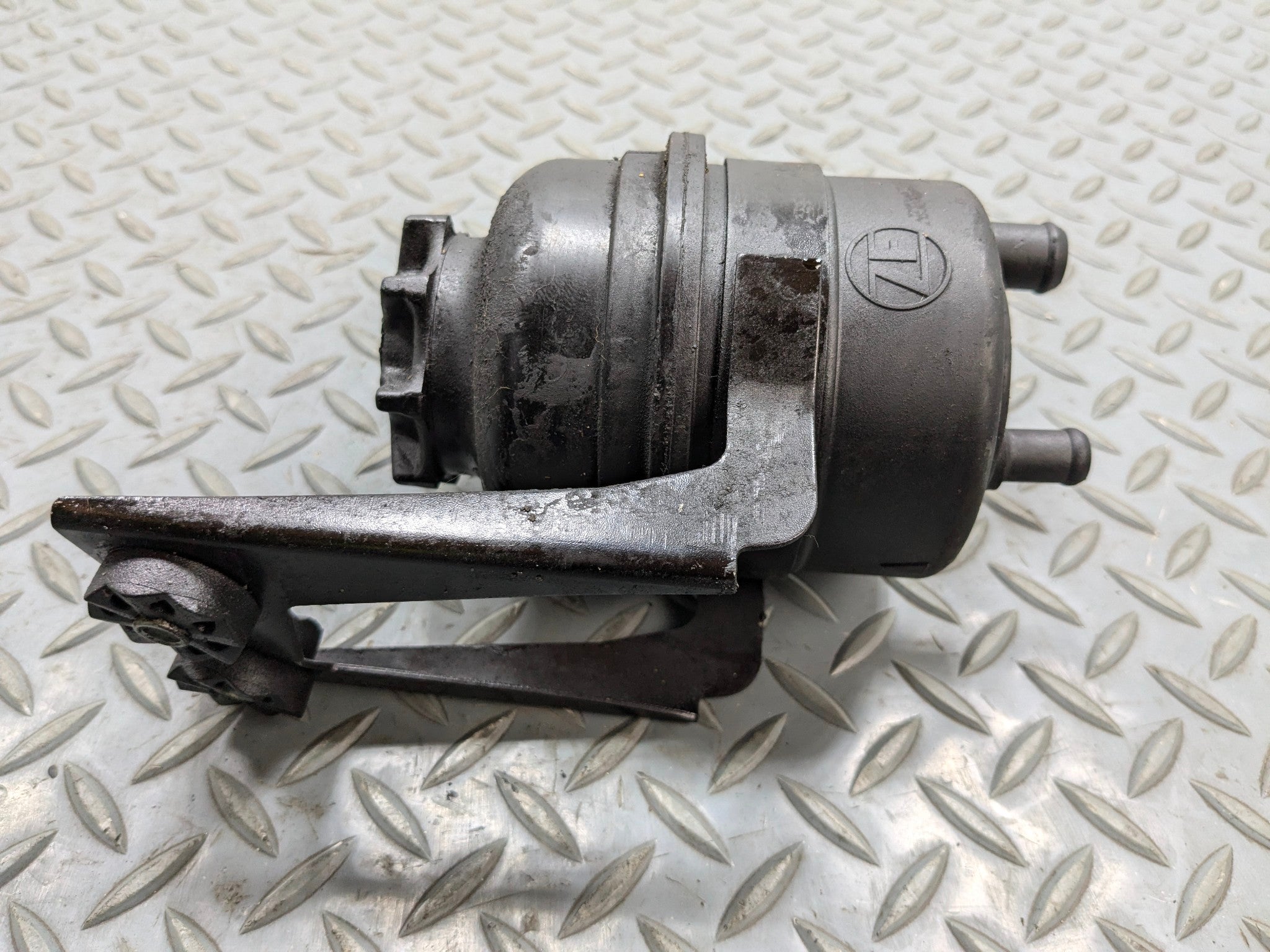 2002 - 2004 OEM MINI COOPER POWER STEERING PUMP FLUID RESERVOIR BOTTLE BLACK