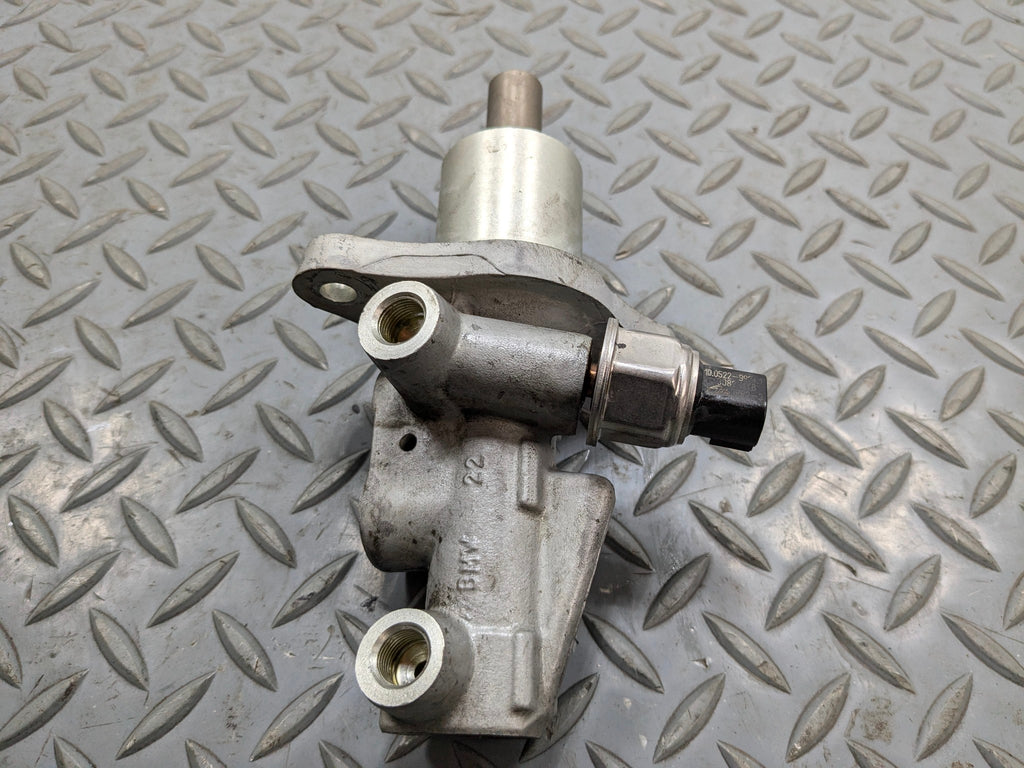 2002 - 2004 OEM MINI COOPER BRAKE MASTER CYLINDER