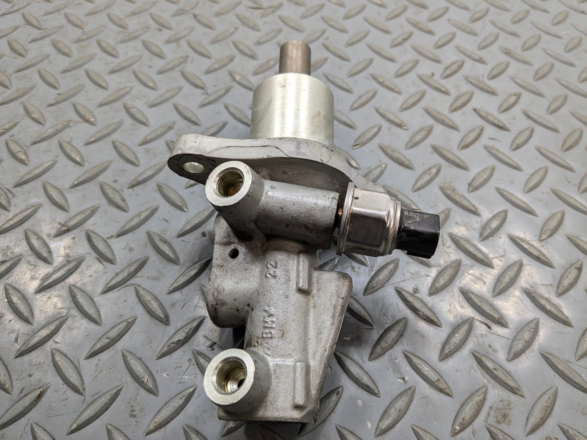 2002 - 2004 OEM MINI COOPER BRAKE MASTER CYLINDER