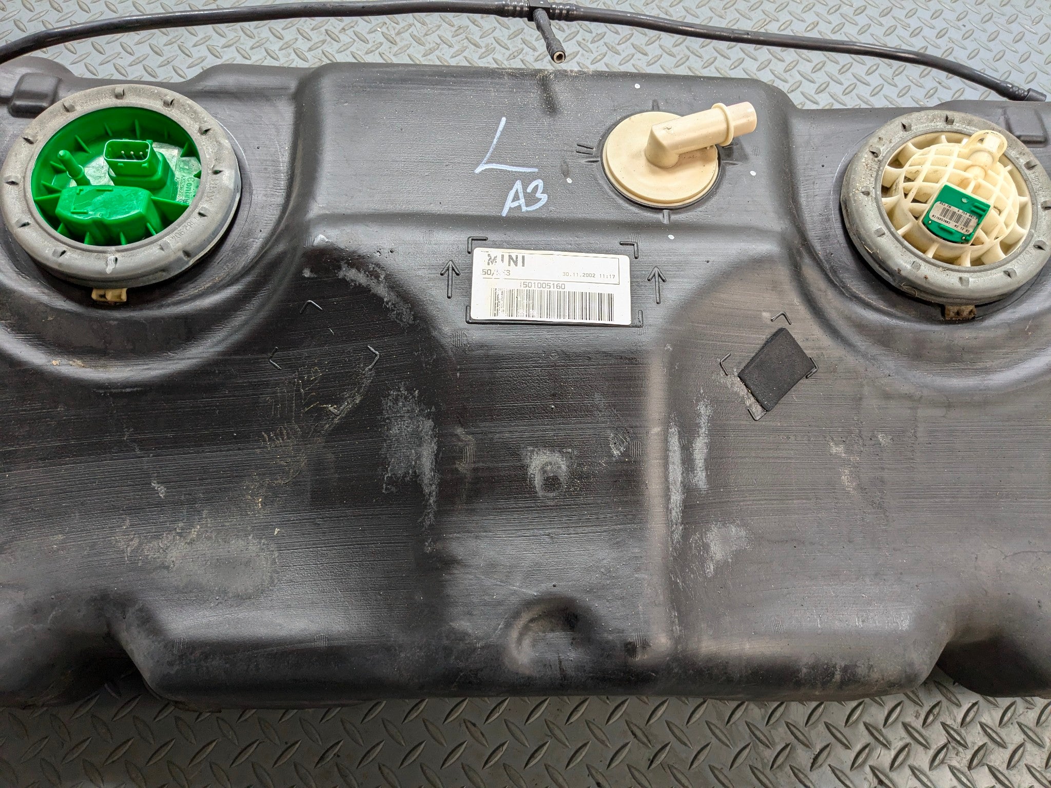 2002 - 2004 OEM MINI COOPER GAS FUEL TANK RESERVOIR ASSEMBLY