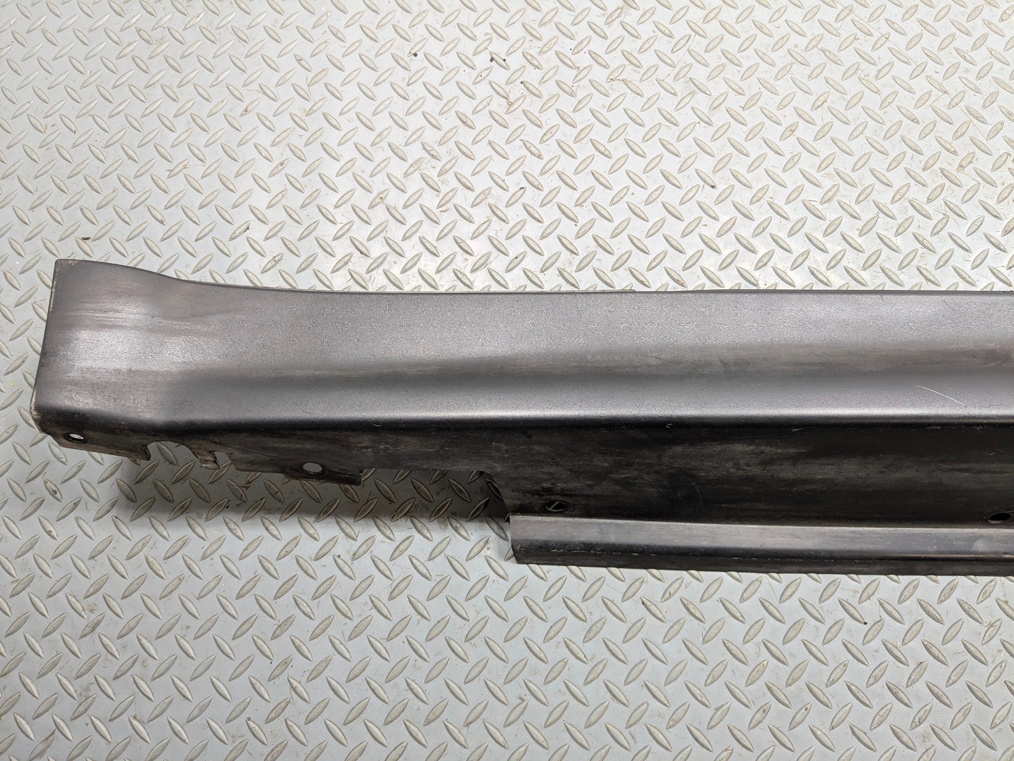 02 - 04 OEM MINI COOPER RIGHT PASSENGER SIDE ROCKER PANEL TRIM SKIRT MOULDING