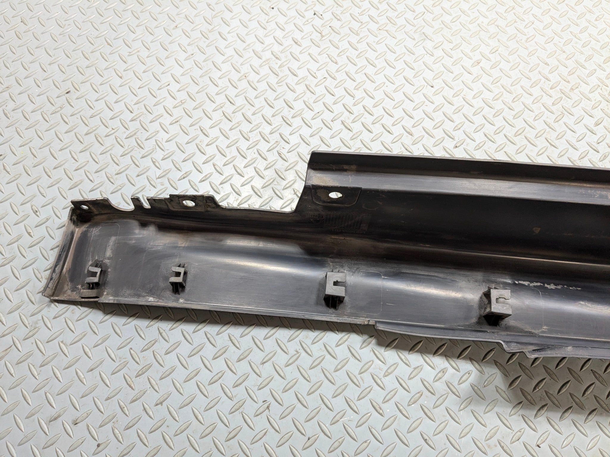02 - 04 OEM MINI COOPER RIGHT PASSENGER SIDE ROCKER PANEL TRIM SKIRT MOULDING