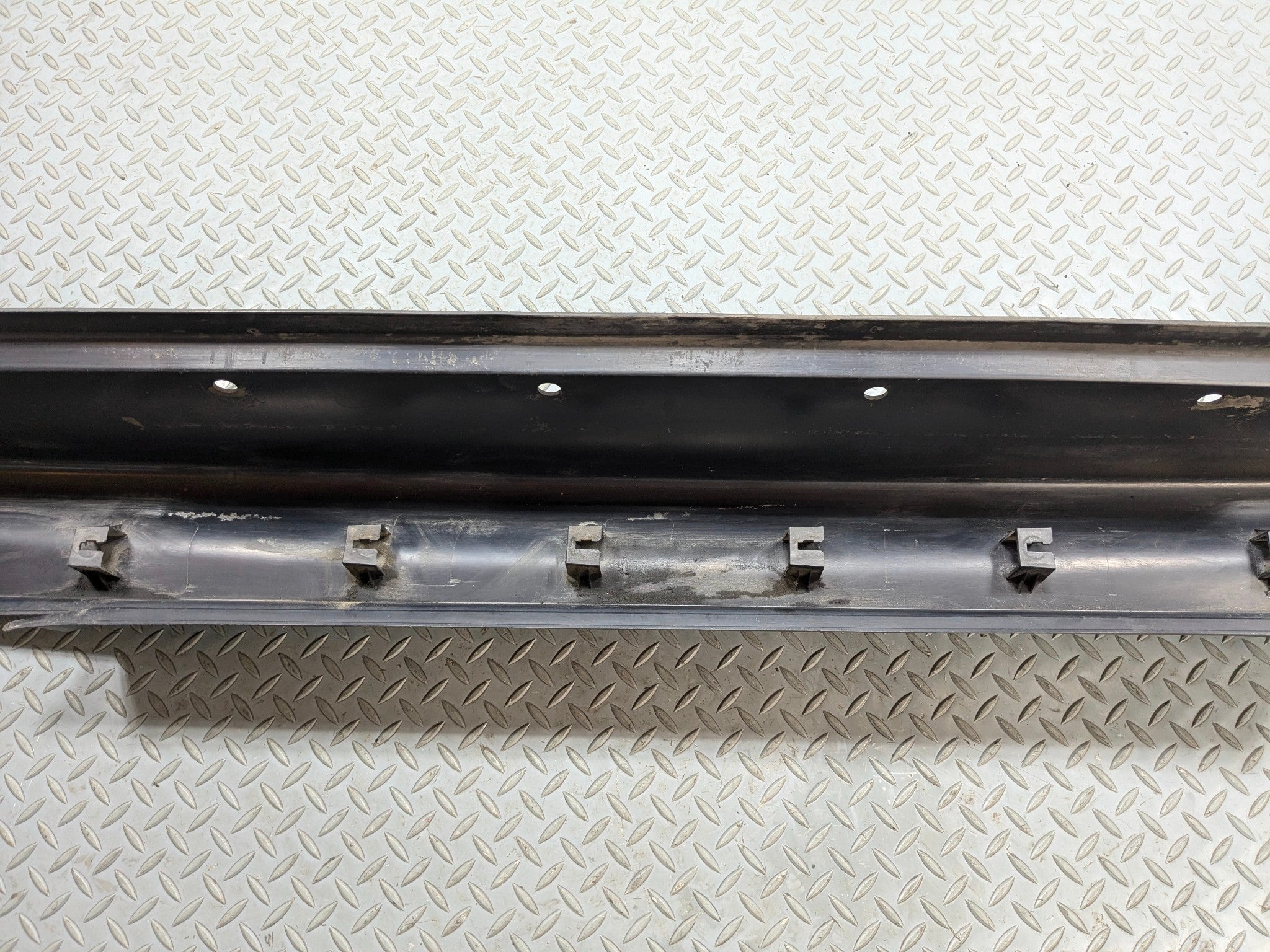 02 - 04 OEM MINI COOPER RIGHT PASSENGER SIDE ROCKER PANEL TRIM SKIRT MOULDING