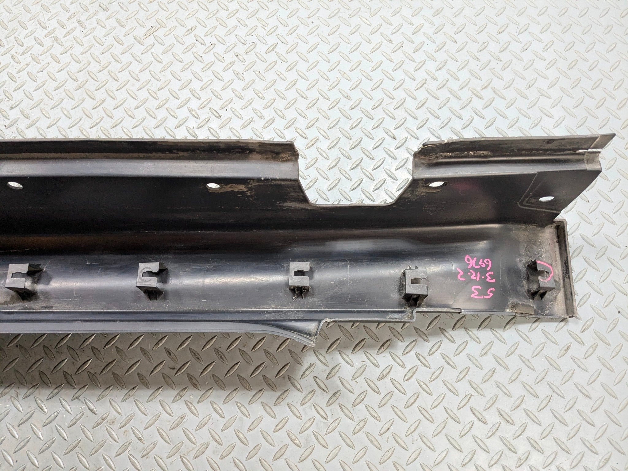 02 - 04 OEM MINI COOPER RIGHT PASSENGER SIDE ROCKER PANEL TRIM SKIRT MOULDING