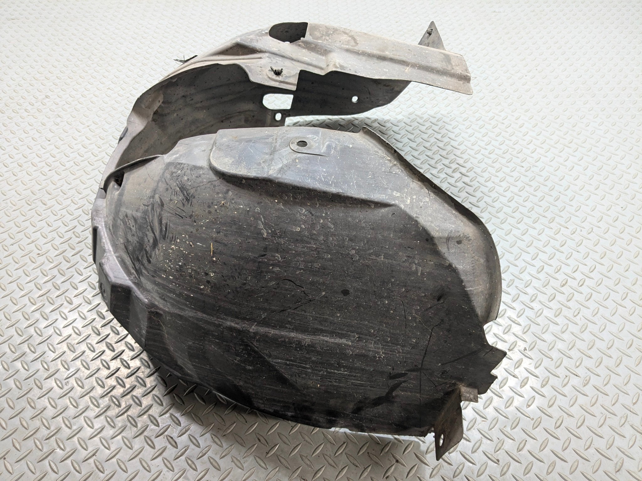 2002 - 2004 OEM MINI COOPER FRONT LEFT SIDE WHEEL FENDER LINER SPLASH GUARD