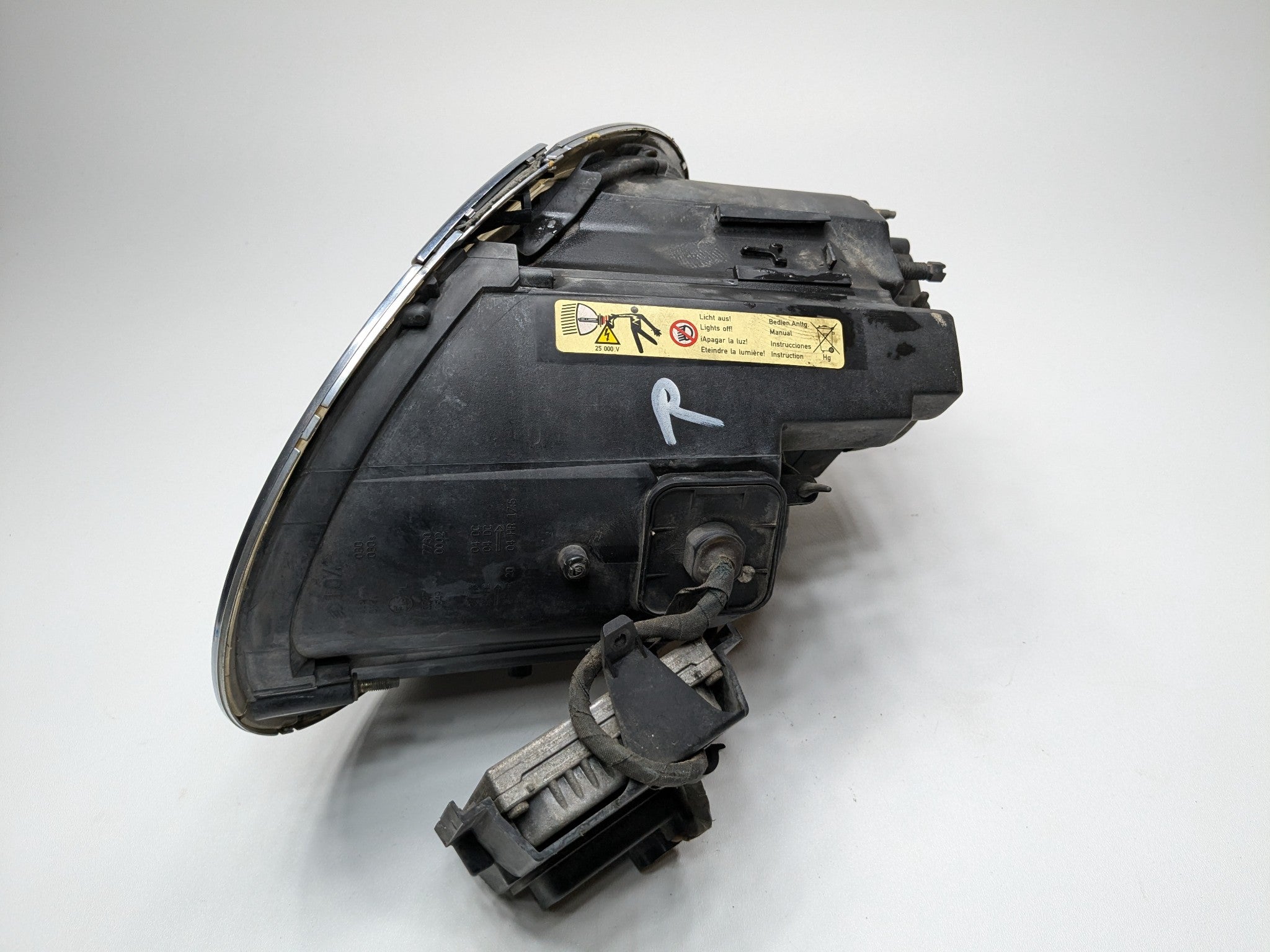 2002 - 2004 OEM MINI COOPER FRONT RIGHT PASSENGER SIDE HEADLAMP ASSEMBLY