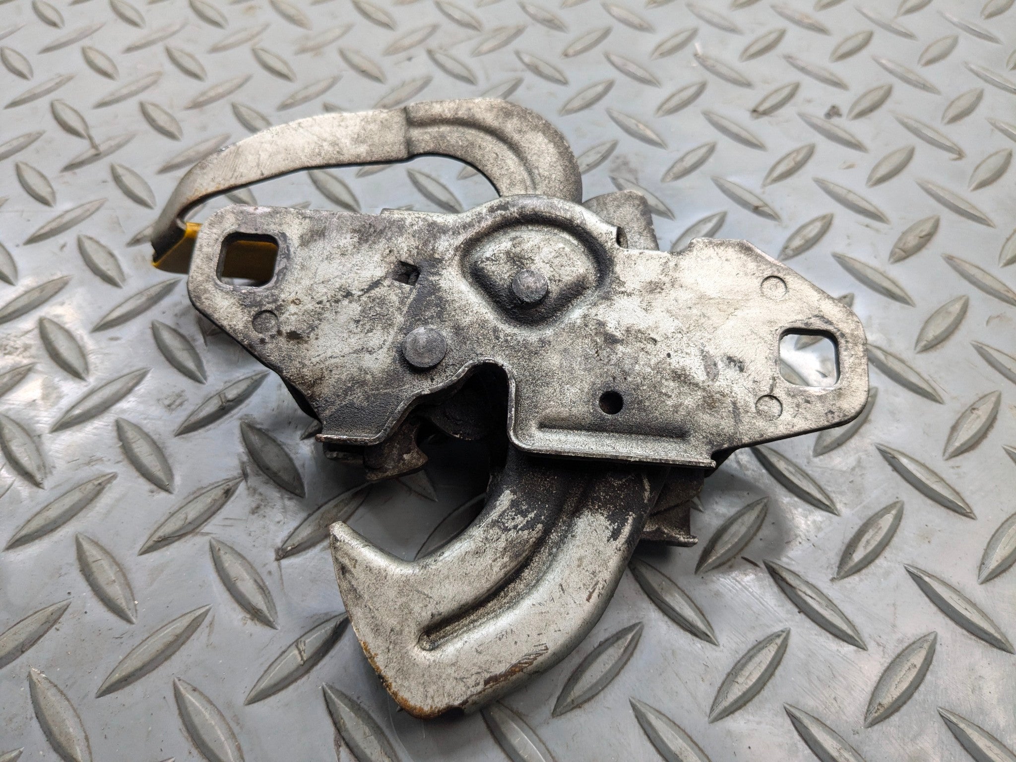 2002 - 2004 OEM MINI COOPER FRONT LEFT AND RIGHT HOOD LOCK LATCH ACTUATOR