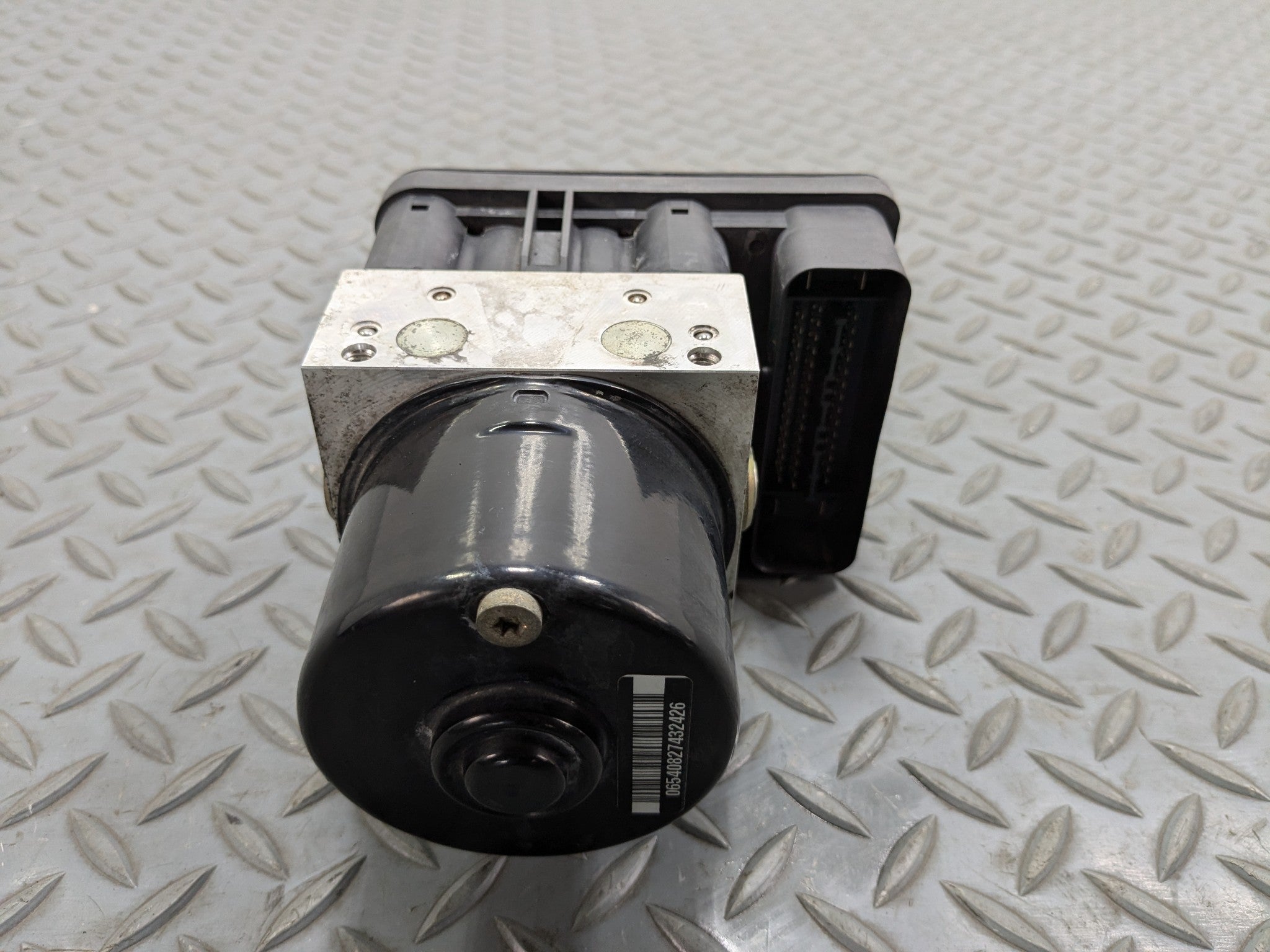 2002 - 2004 OEM MINI COOPER ANTI LOCK BRAKE PUMP ABS CONTROL MODULE UNIT