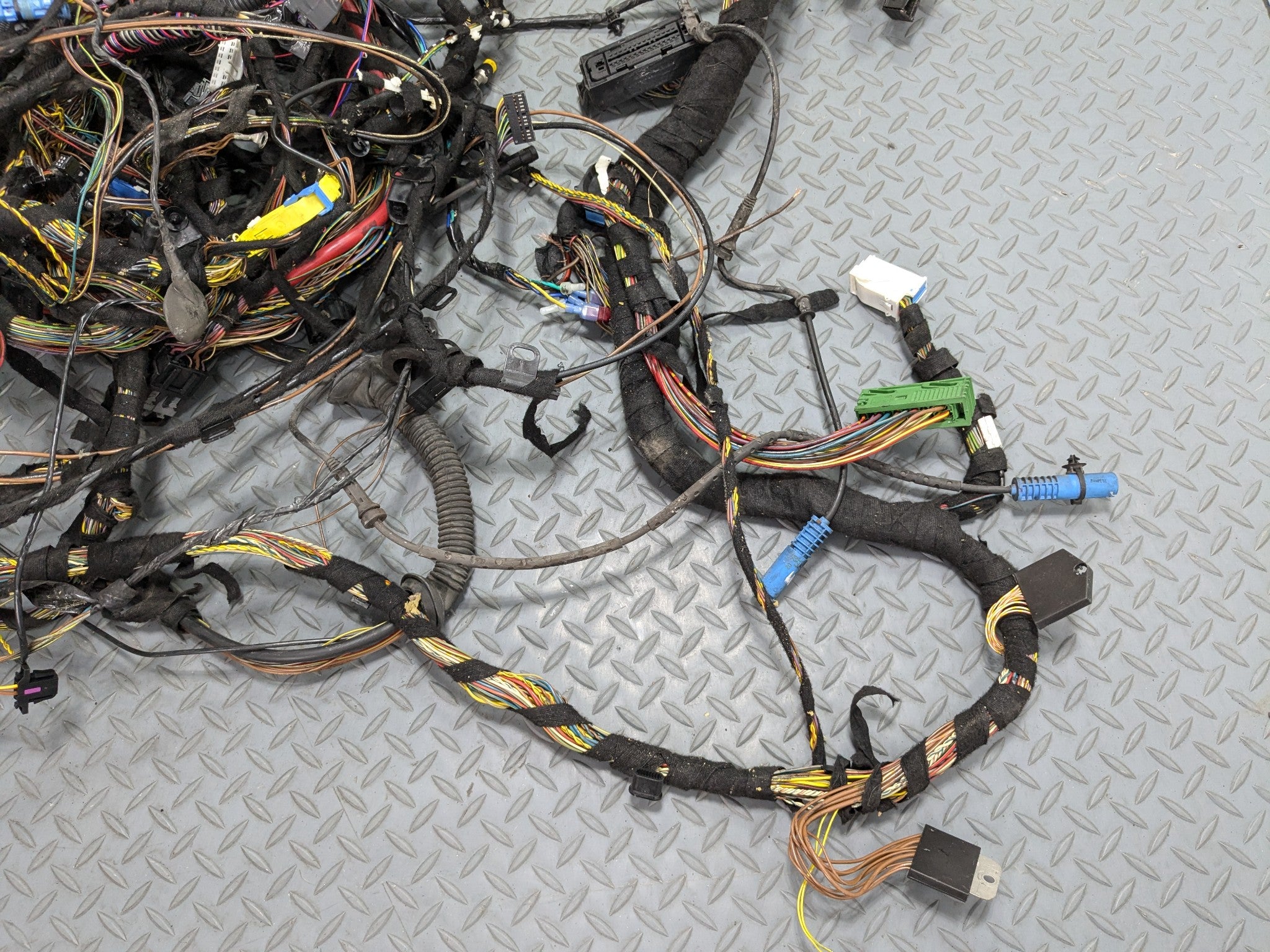 2002 - 2004 OEM MINI COOPER INTERIOR BODY WIRE HARNESS CABLE AND CONNECTOR