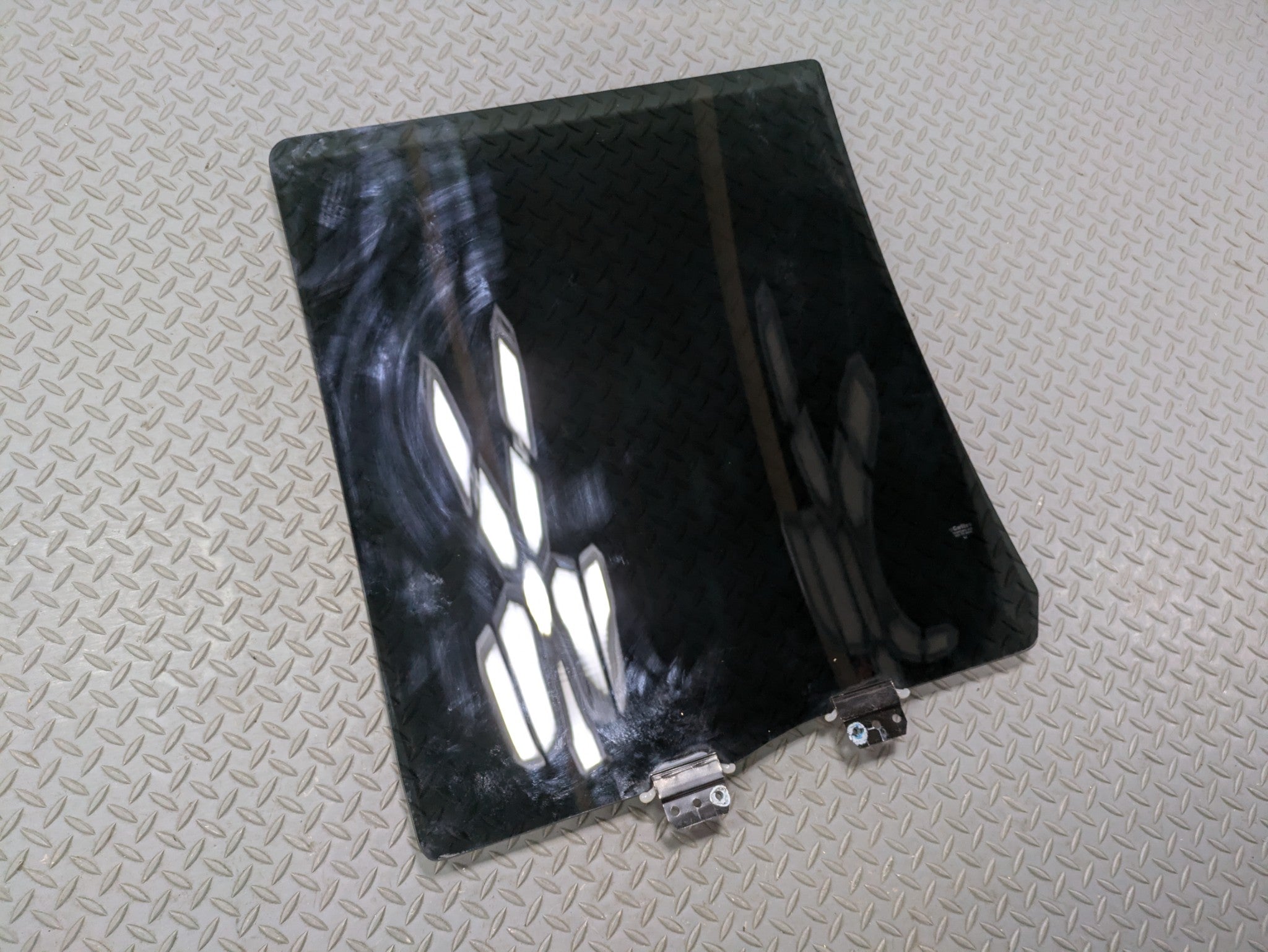03 - 06 OEM LINCOLN NAVIGATOR REAR RIGHT SIDE DOOR WINDOW GLASS WITH PRIVACY TIN