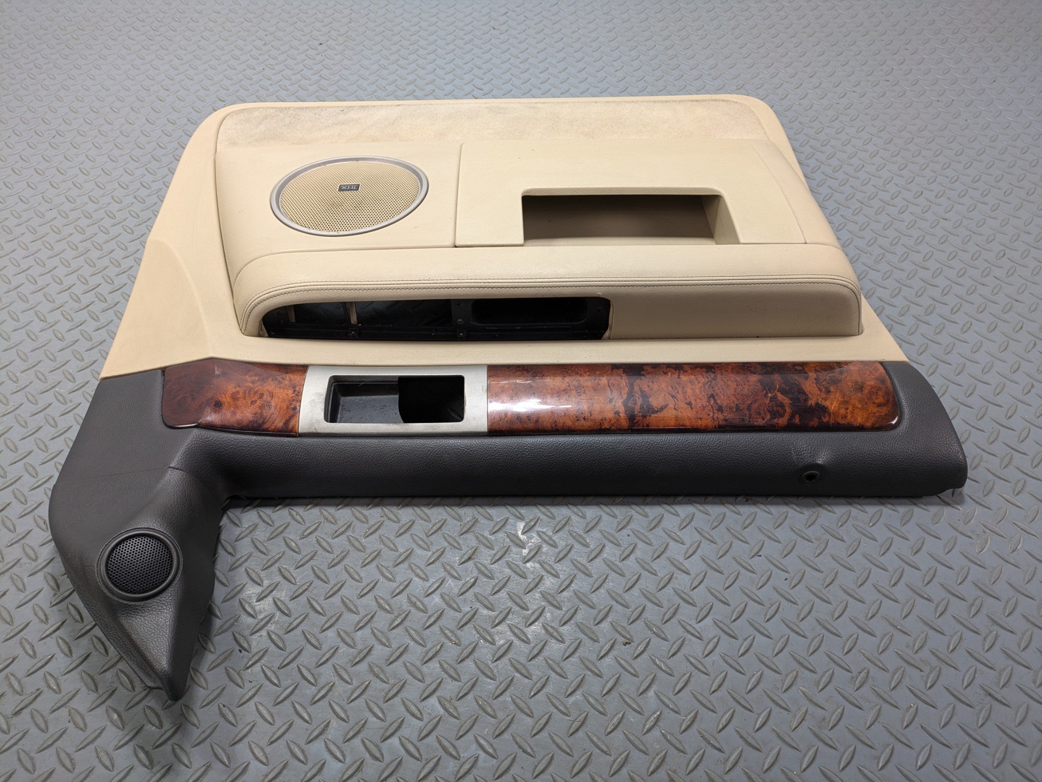 03 - 06 OEM LINCOLN NAVIGATOR FRONT LEFT DRIVER SIDE INTERIOR DOOR TRIM PANEL