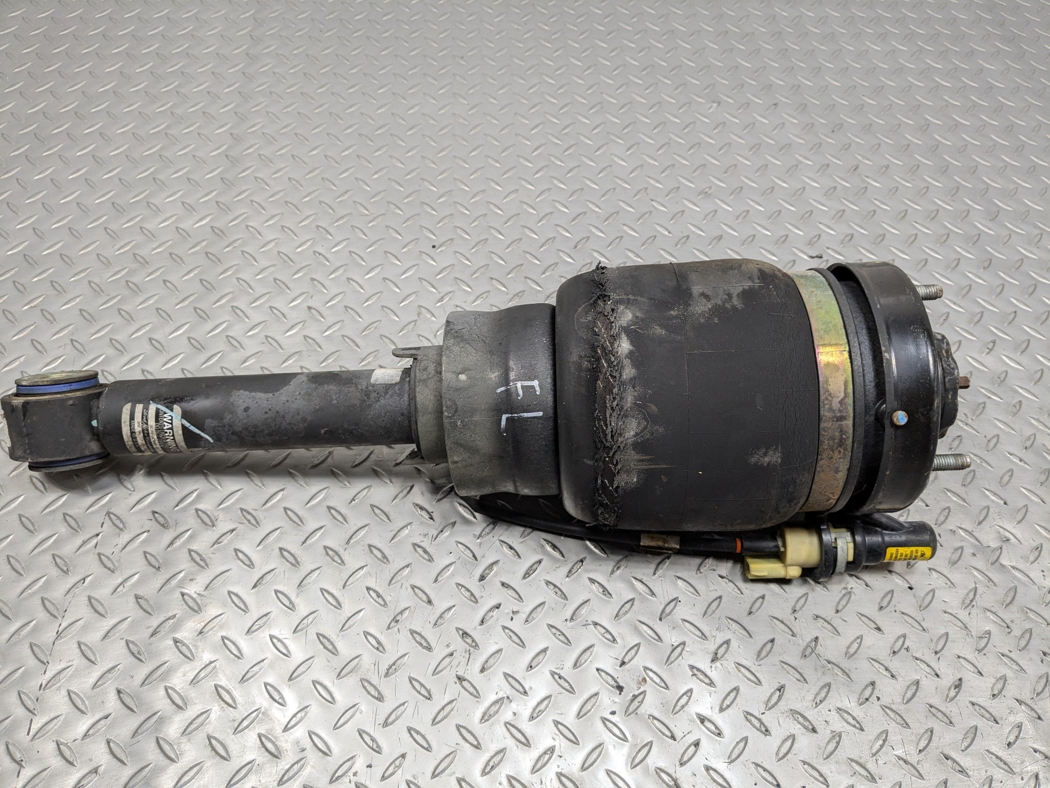 03 - 06 OEM LINCOLN NAVIGATOR FRONT LEFT SIDE AIR LEVELING SHOCK STRUT ASSEMBLY