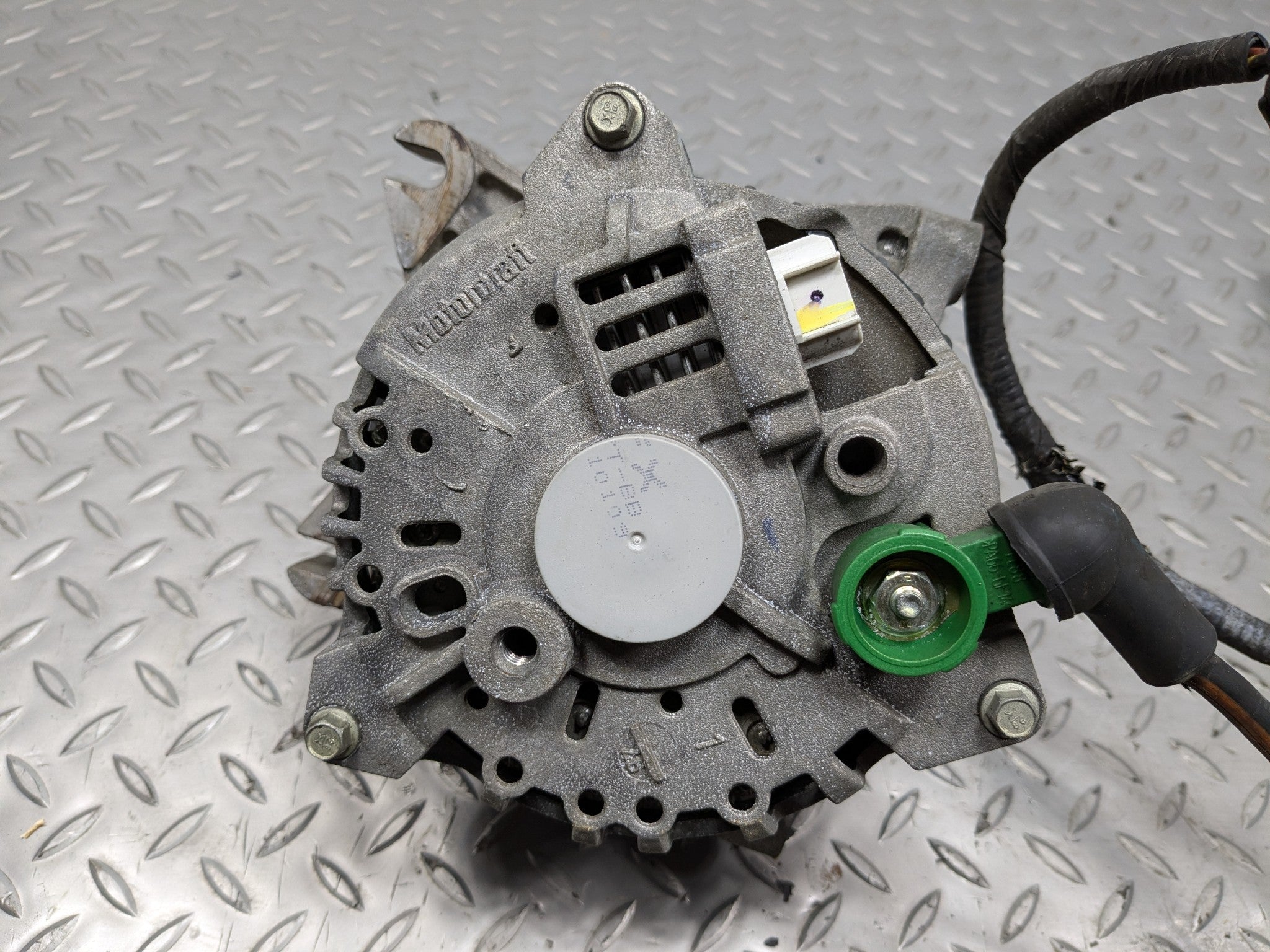 03 - 06 OEM LINCOLN NAVIGATOR POWER GENERATOR ENGINE MOTOR ALTERNATOR ASSEMBLY