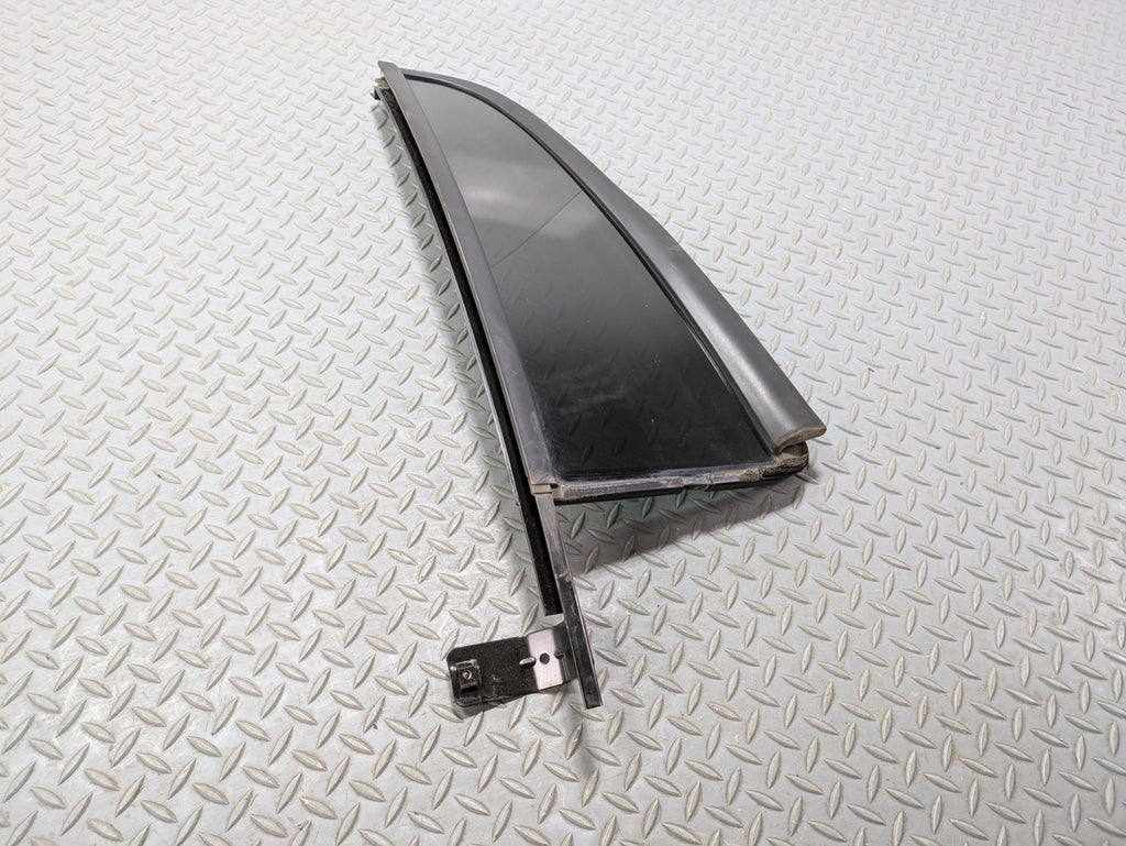 03 - 06 OEM LINCOLN NAVIGATOR REAR LEFT SIDE WINDOW VENT GLASS WITH PRIVACY TINT