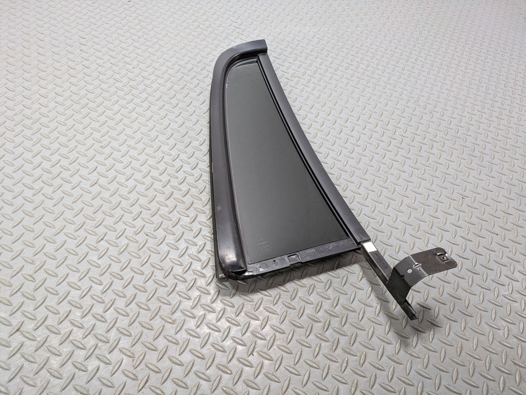 03 - 06 OEM LINCOLN NAVIGATOR REAR LEFT SIDE WINDOW VENT GLASS WITH PRIVACY TINT