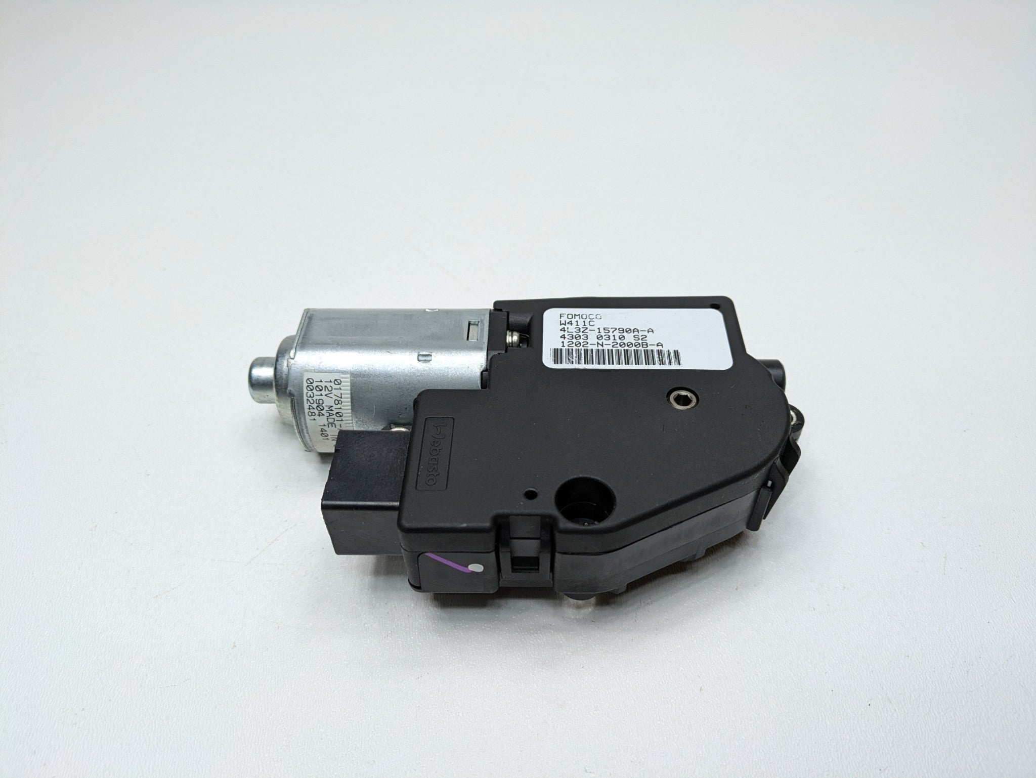 03 - 06 OEM LINCOLN NAVIGATOR SUN ROOF SHADE WINDOW GLASS SLIDING POWER MOTOR