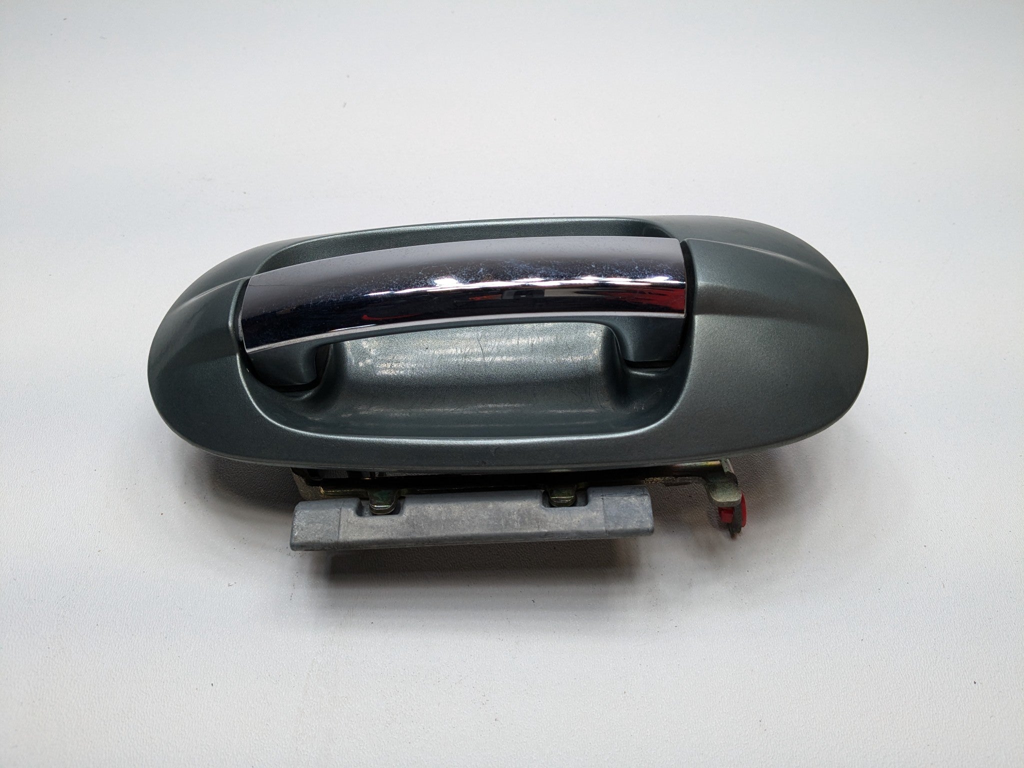 03 - 06 OEM LINCOLN NAVIGATOR FRONT RIGHT PASSENGER SIDE EXTERIOR DOOR HANDLE