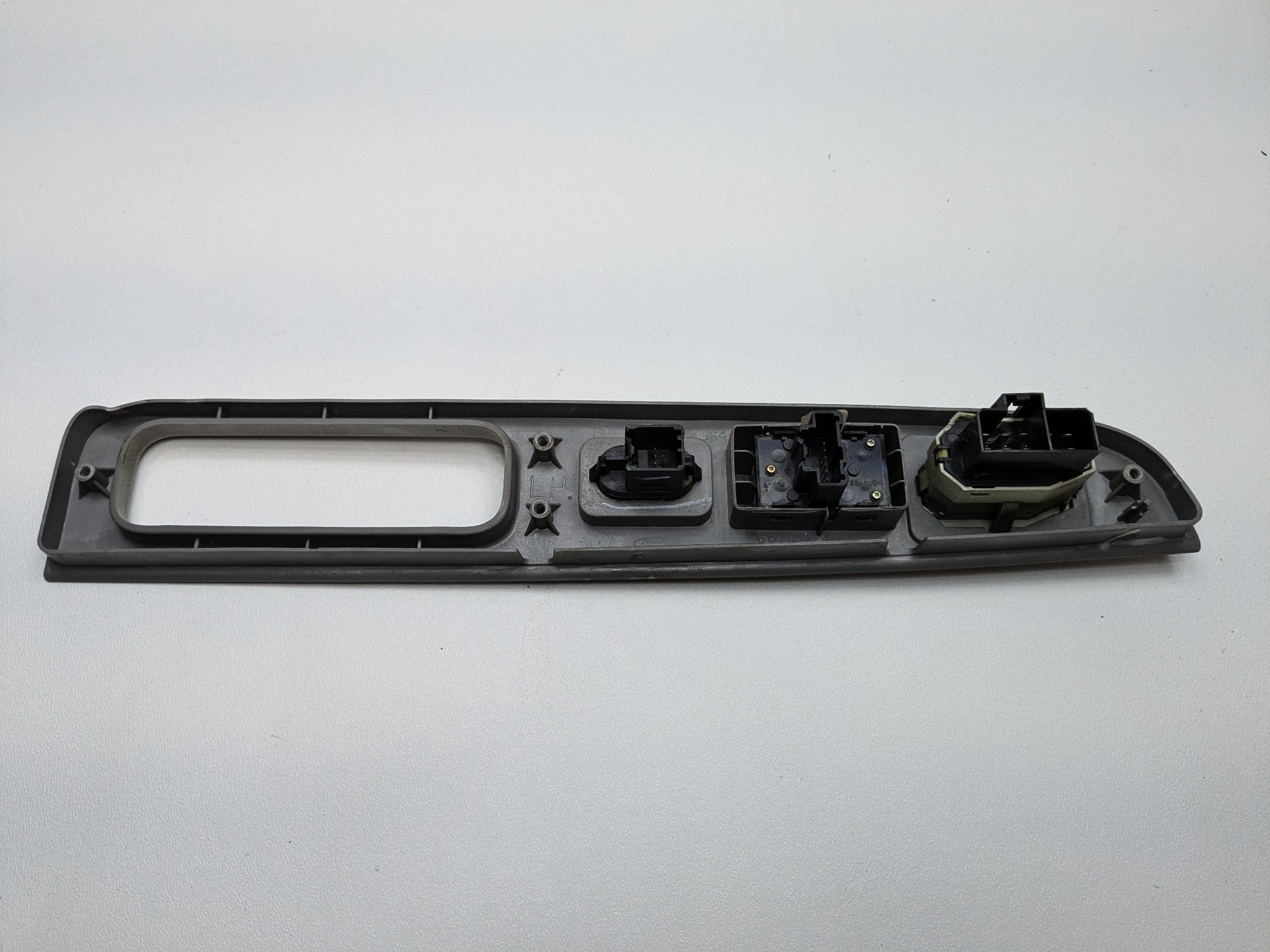 03 - 06 OEM LINCOLN NAVIGATOR FRONT LEFT DRIVER SIDE DOOR WINDOW CONTROL SWITCH