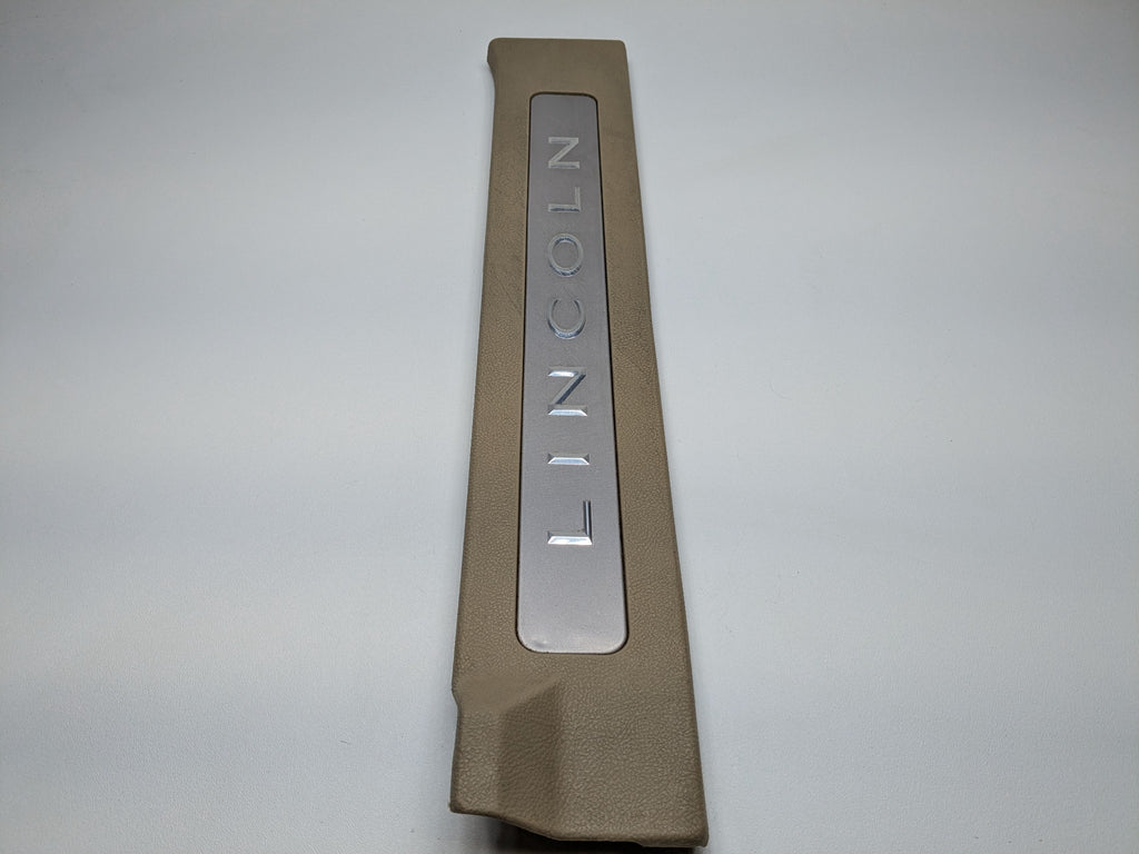 03 - 06 OEM LINCOLN NAVIGATOR FRONT RIGHT PASSENGER SIDE DOOR SILL SCUFF PLATE