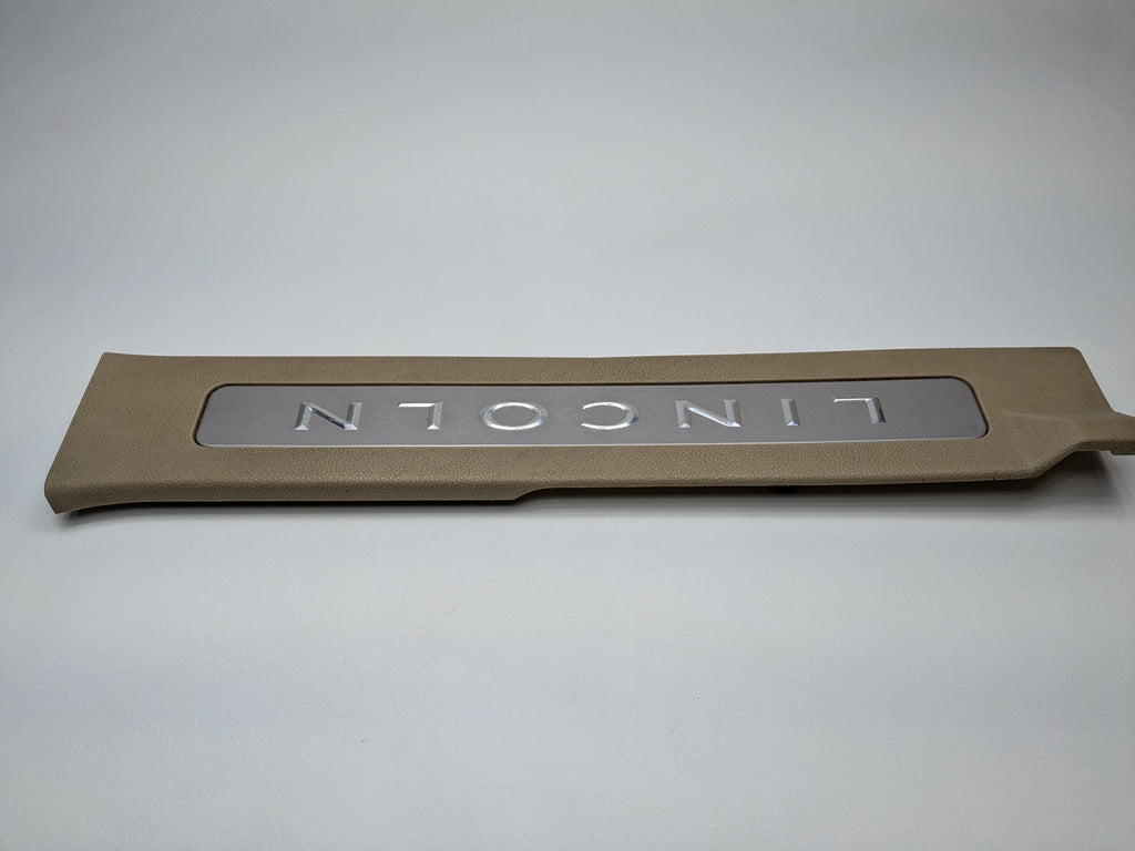 03 - 06 OEM LINCOLN NAVIGATOR FRONT RIGHT PASSENGER SIDE DOOR SILL SCUFF PLATE