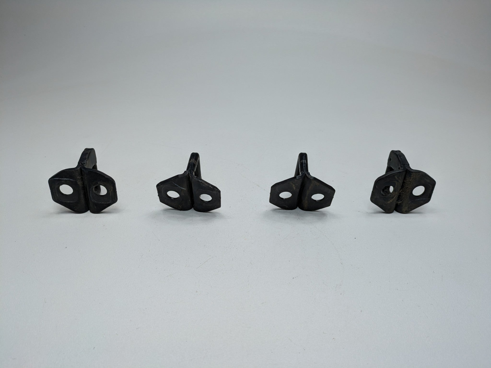 03 - 06 OEM LINCOLN NAVIGATOR FRONT AND REAR DOOR LOCK LATCH STRIKER PLATE SET