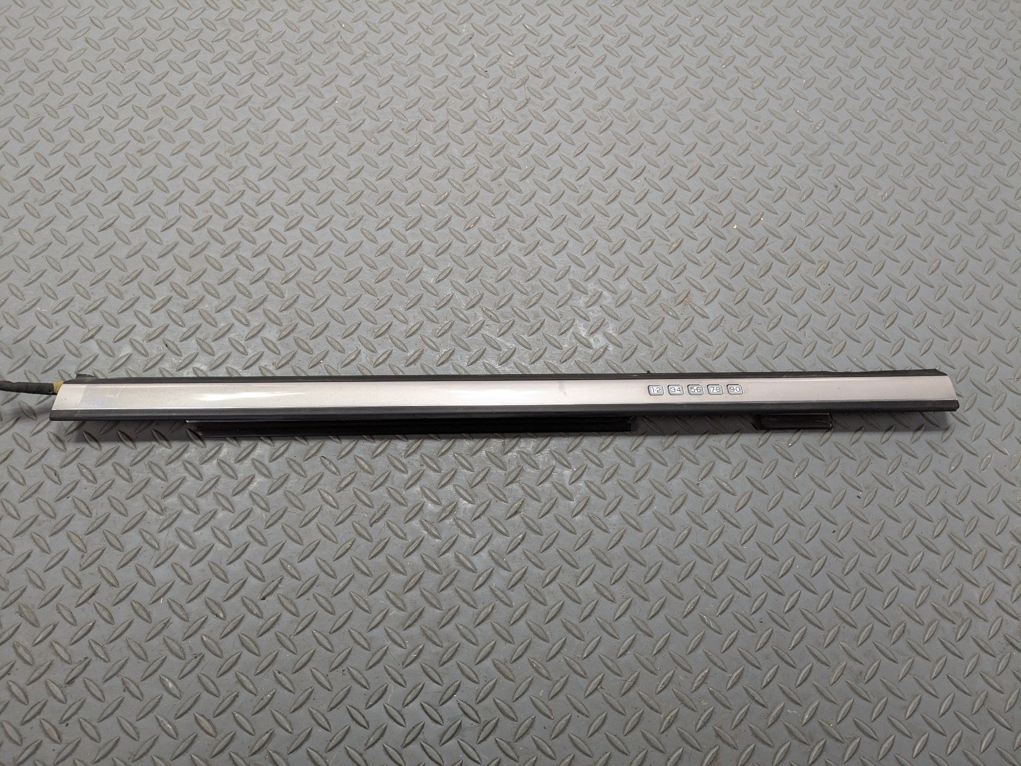03 - 06 OEM LINCOLN NAVIGATOR FRONT LEFT DRIVER SIDE DOOR KEYLESS ENTRY PAD TRIM