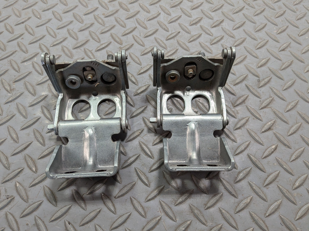 03 - 06 OEM LINCOLN NAVIGATOR REAR LEFT AND RIGHT SIDE TRUNK LID GATE HINGES SET