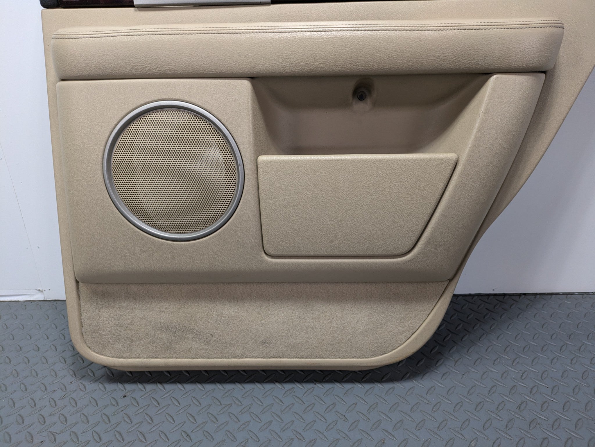 03 - 06 OEM LINCOLN NAVIGATOR REAR RIGHT PASSENGER SIDE INTERIOR DOOR TRIM PANEL