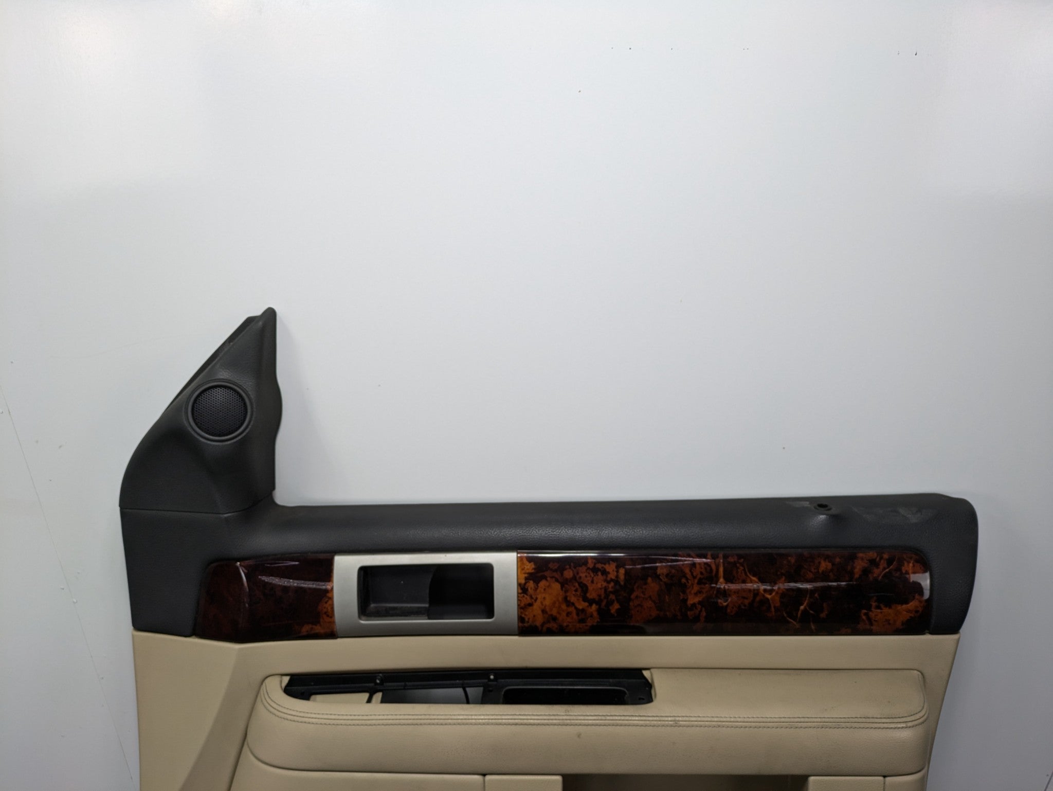 03-06 OEM LINCOLN NAVIGATOR FRONT RIGHT PASSENGER SIDE INTERIOR DOOR TRIM PANEL