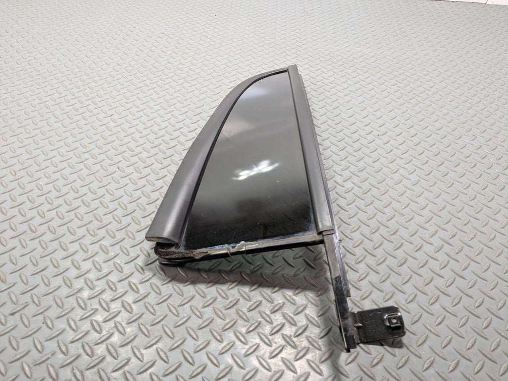03-06 OEM LINCOLN NAVIGATOR REAR RIGHT SIDE WINDOW VENT GLASS WITH PRIVACY TINT
