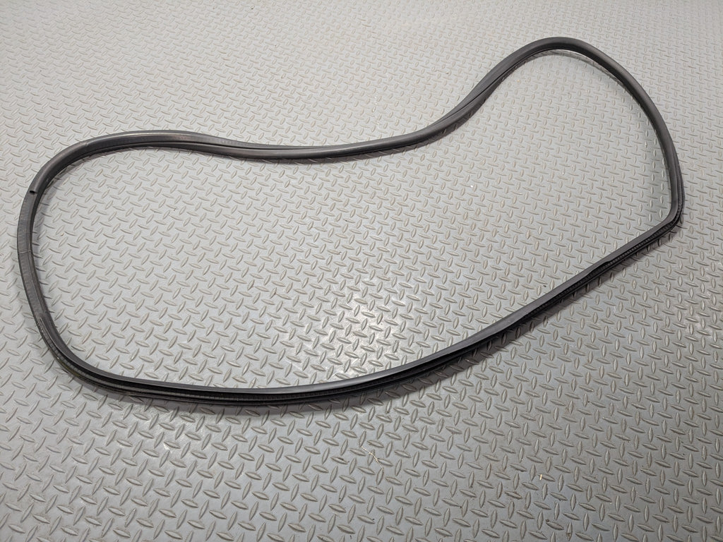 03 - 06 OEM LINCOLN NAVIGATOR REAR LEFT SIDE DOOR SEAL WEATHER STRIPPING RUBBER
