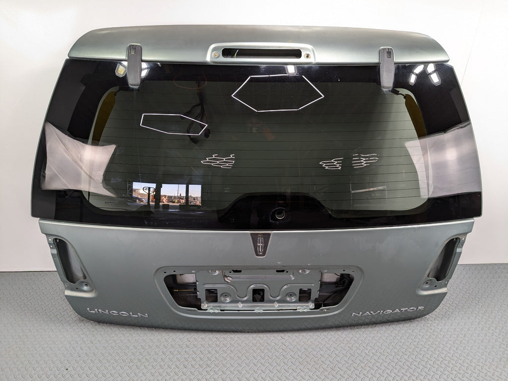 03 - 06 OEM LINCOLN NAVIGATOR TAILGATE LIFTGATE SHELL PANEL WITH GLASS ASSEMBLY