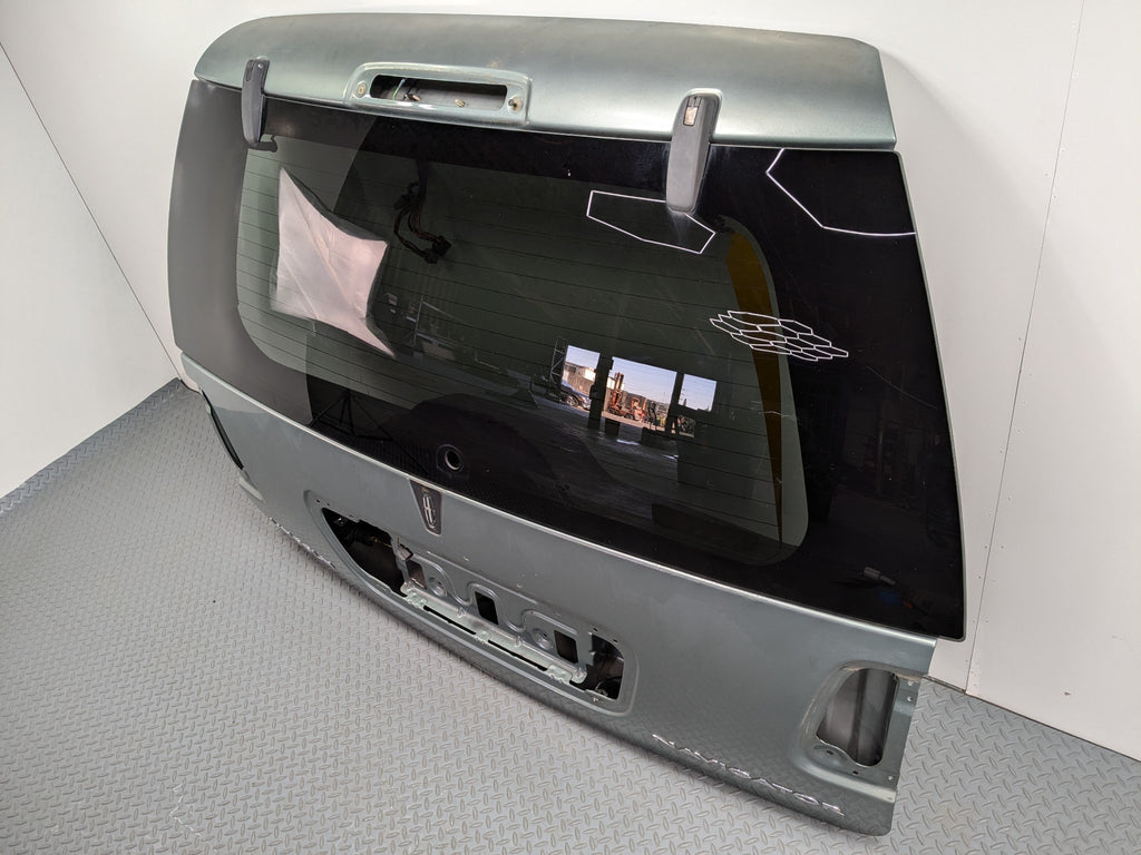 03 - 06 OEM LINCOLN NAVIGATOR TAILGATE LIFTGATE SHELL PANEL WITH GLASS ASSEMBLY
