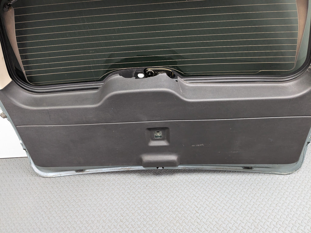 03 - 06 OEM LINCOLN NAVIGATOR TAILGATE LIFTGATE SHELL PANEL WITH GLASS ASSEMBLY