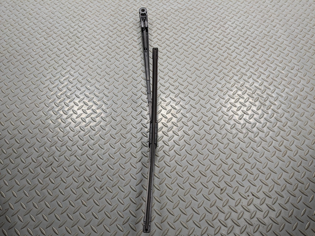 03 - 06 OEM LINCOLN NAVIGATOR FRONT RIGHT SIDE WINDSHIELD WIPER ARM WITH BLADE