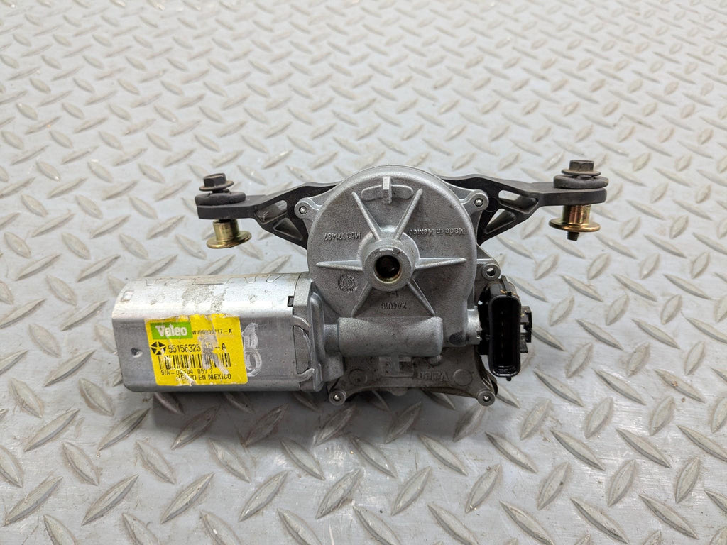 05 - 07 OEM JEEP GRAND CHEROKEE REAR LIFTGATE WINDSHIELD WIPER MOTOR ASSEMBLY