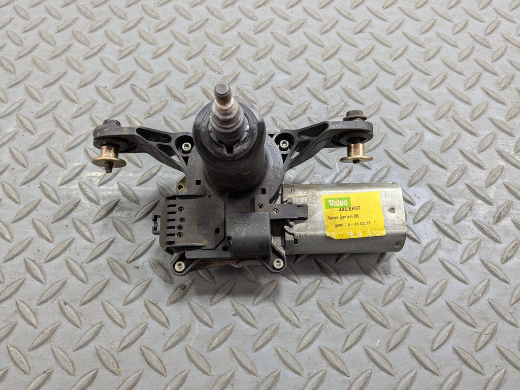 05 - 07 OEM JEEP GRAND CHEROKEE REAR LIFTGATE WINDSHIELD WIPER MOTOR ASSEMBLY