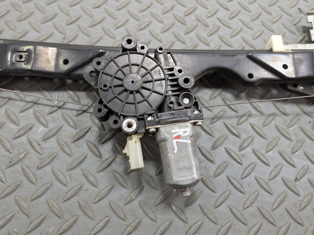 05 - 07 OEM JEEP GRAND CHEROKEE REAR LEFT SIDE WINDOW REGULATOR MOTOR ASSEMBLY