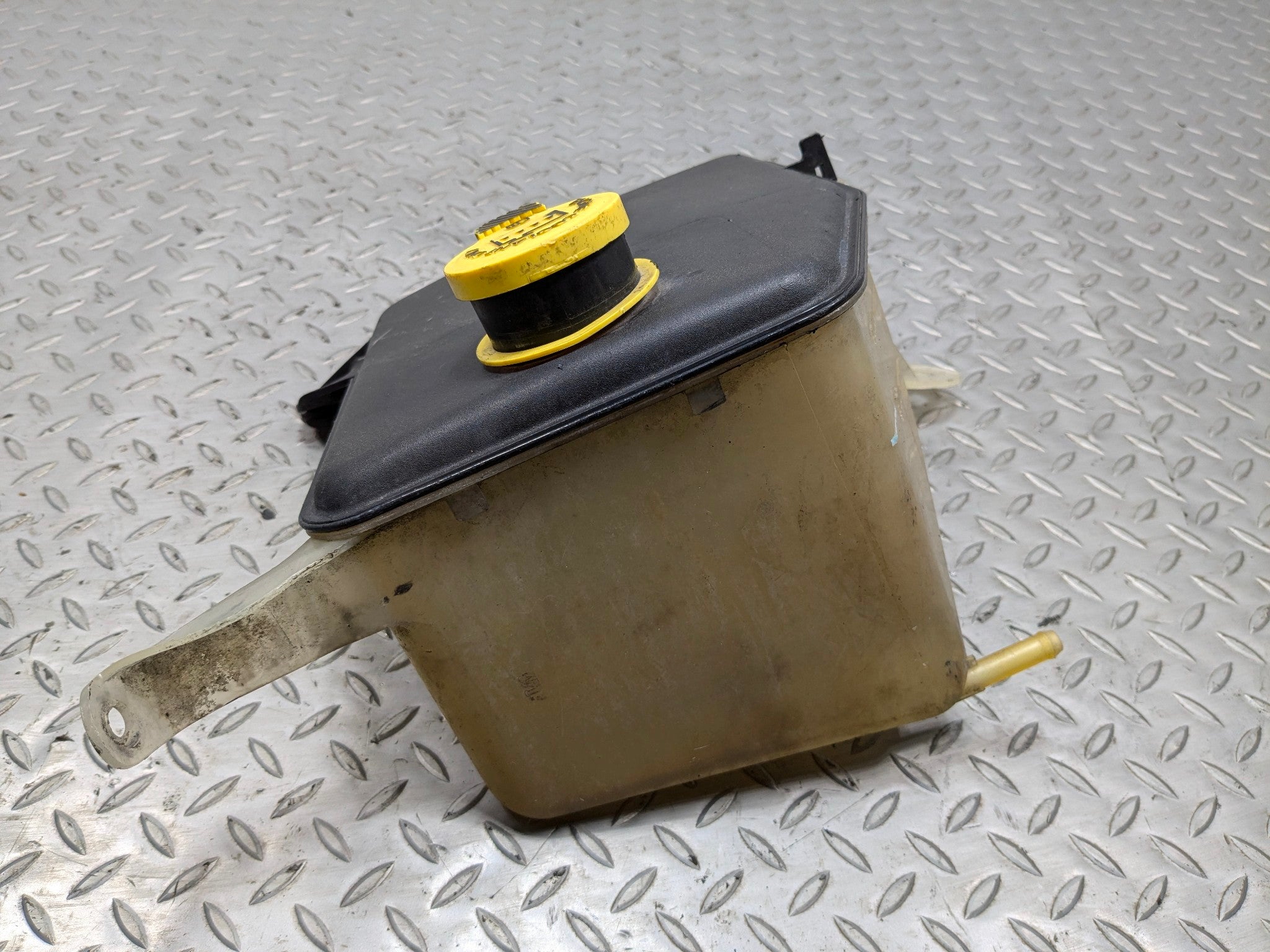 05 -07 OEM JEEP GRAND CHEROKEE 6.1L RADIATOR COOLANT RECOVERY BOTTLE ASSEMBLY