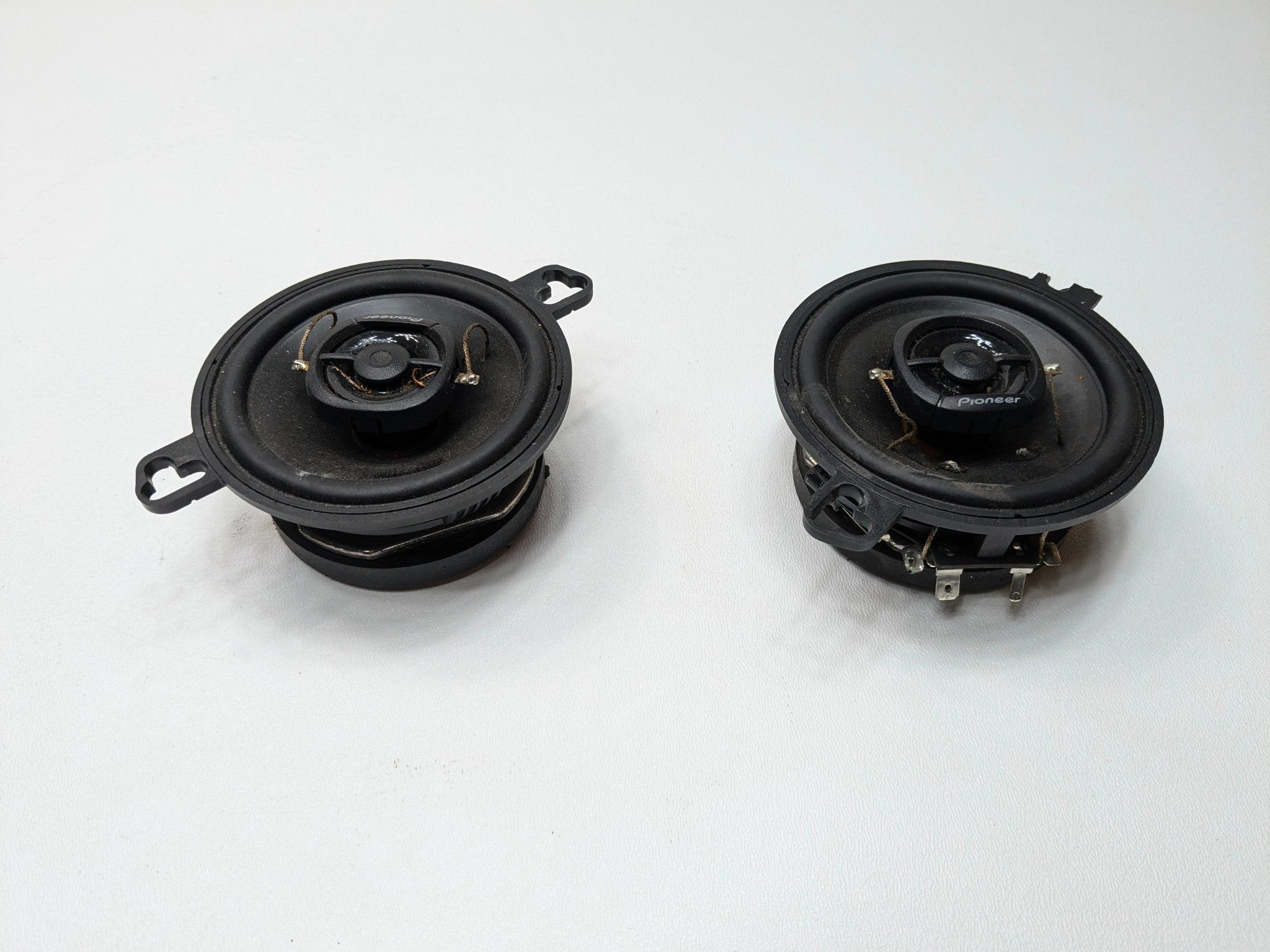 2005 - 2007 OEM JEEP GRAND CHEROKEE INTERIOR AUDIO SOUND SYSTEM SPEAKER SET OF 2