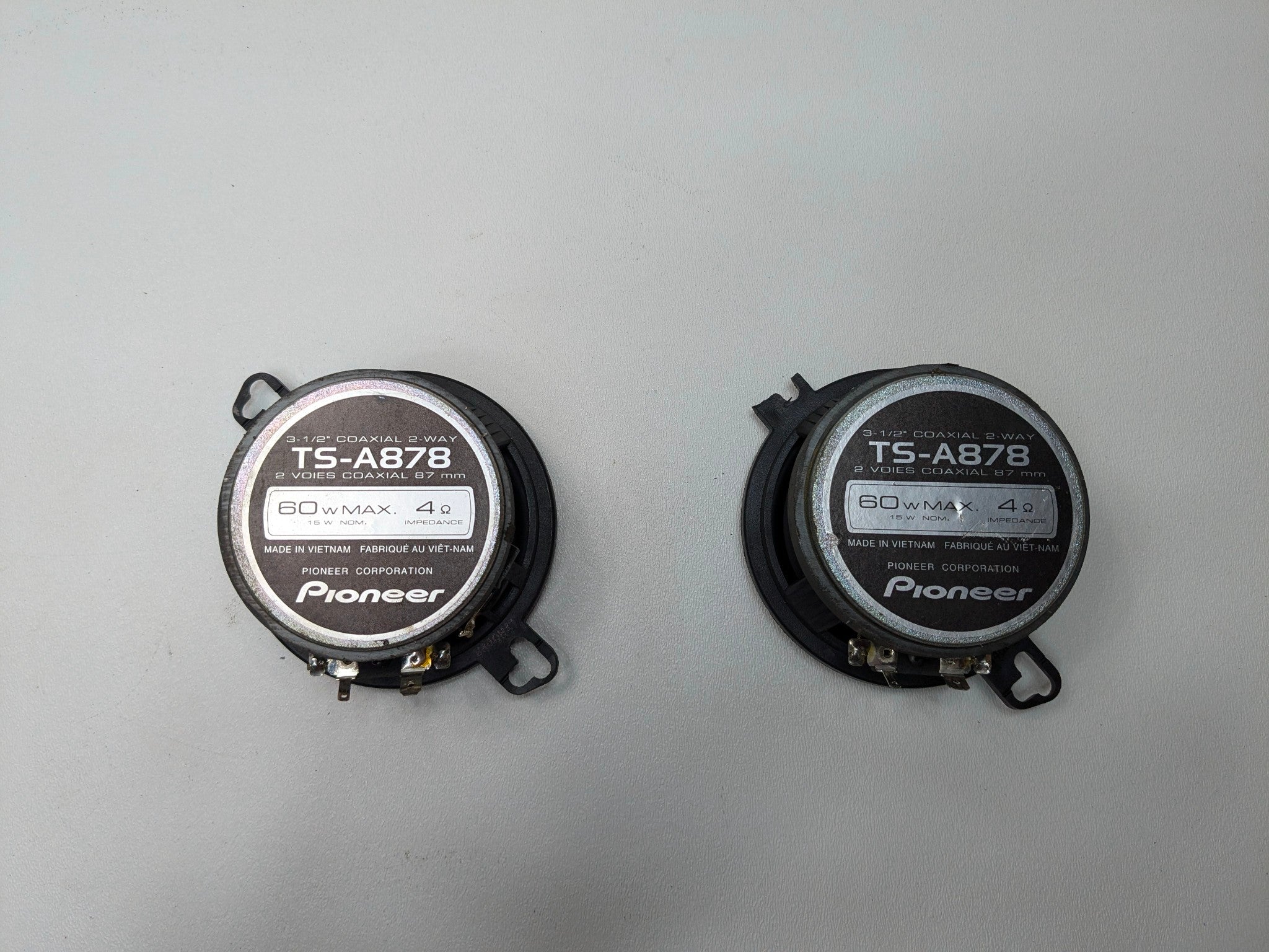 2005 - 2007 OEM JEEP GRAND CHEROKEE INTERIOR AUDIO SOUND SYSTEM SPEAKER SET OF 2